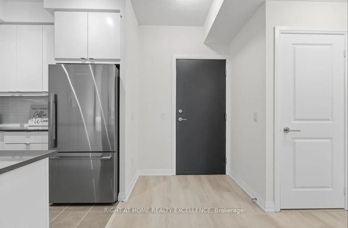 3260 SHEPPARD Avenue E, #411