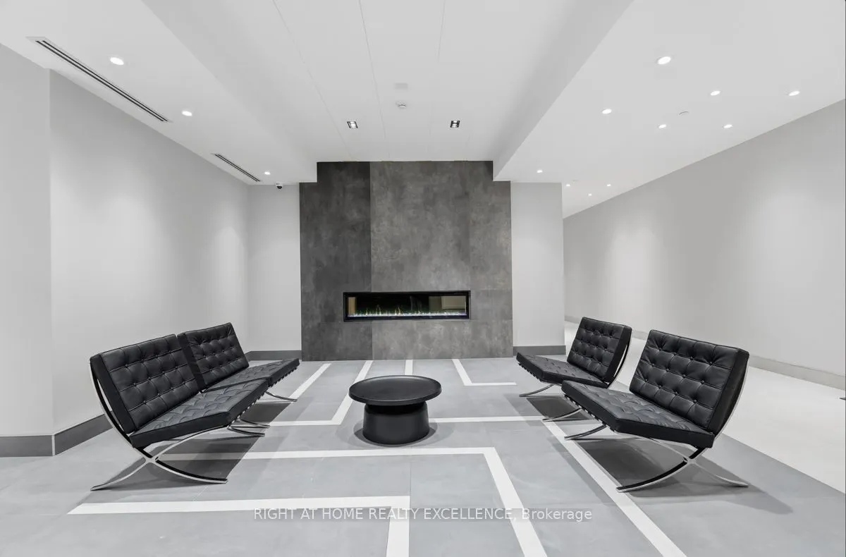 3260 SHEPPARD Avenue E, #411
