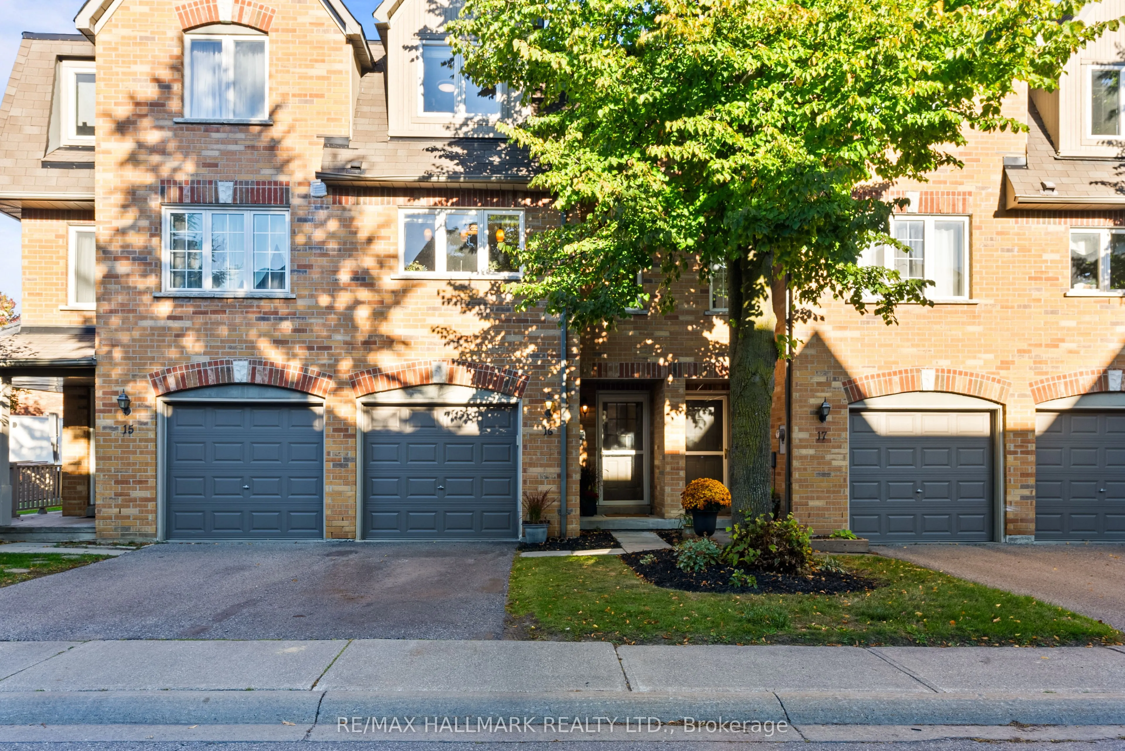 6400 Lawrence Avenue E, #16