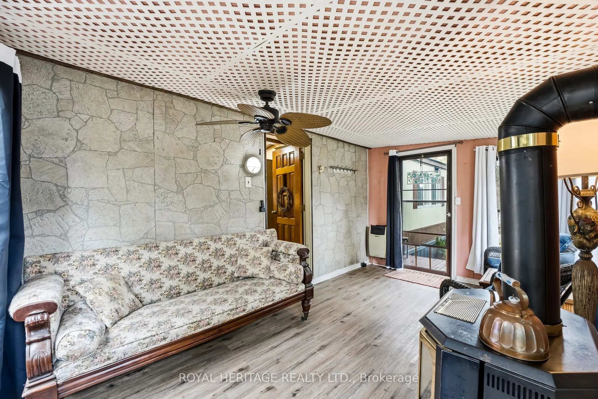 330 King Street E, #6