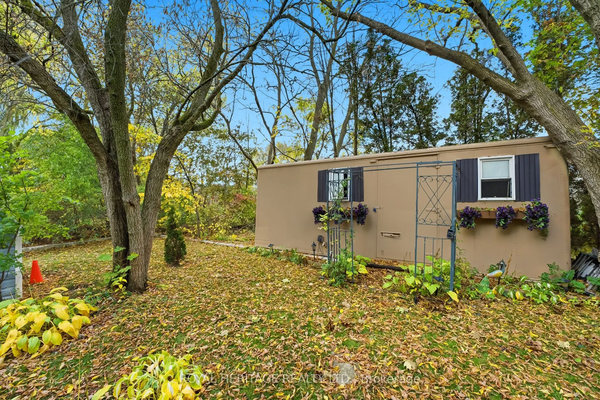 330 King Street E, #6