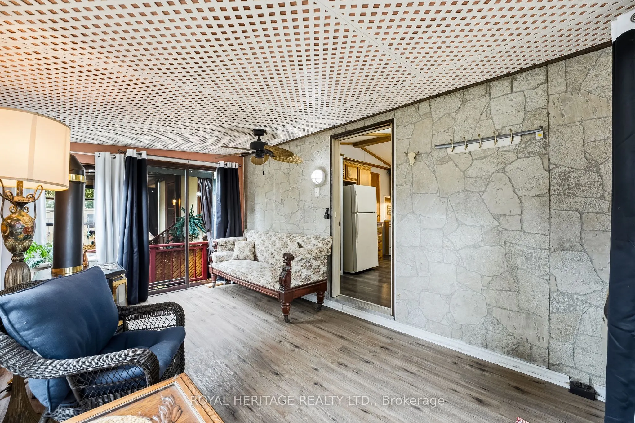 330 King Street E, #6