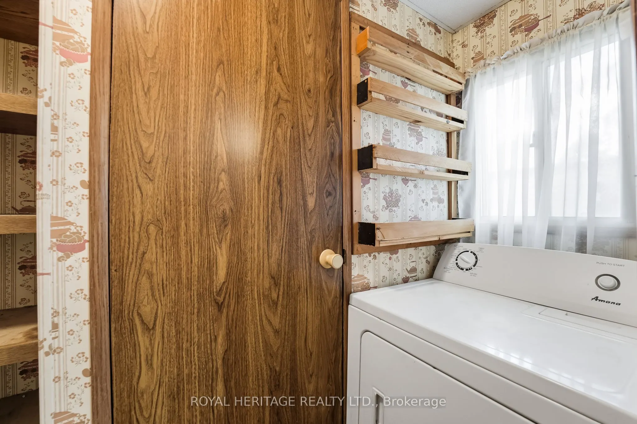 330 King Street E, #6