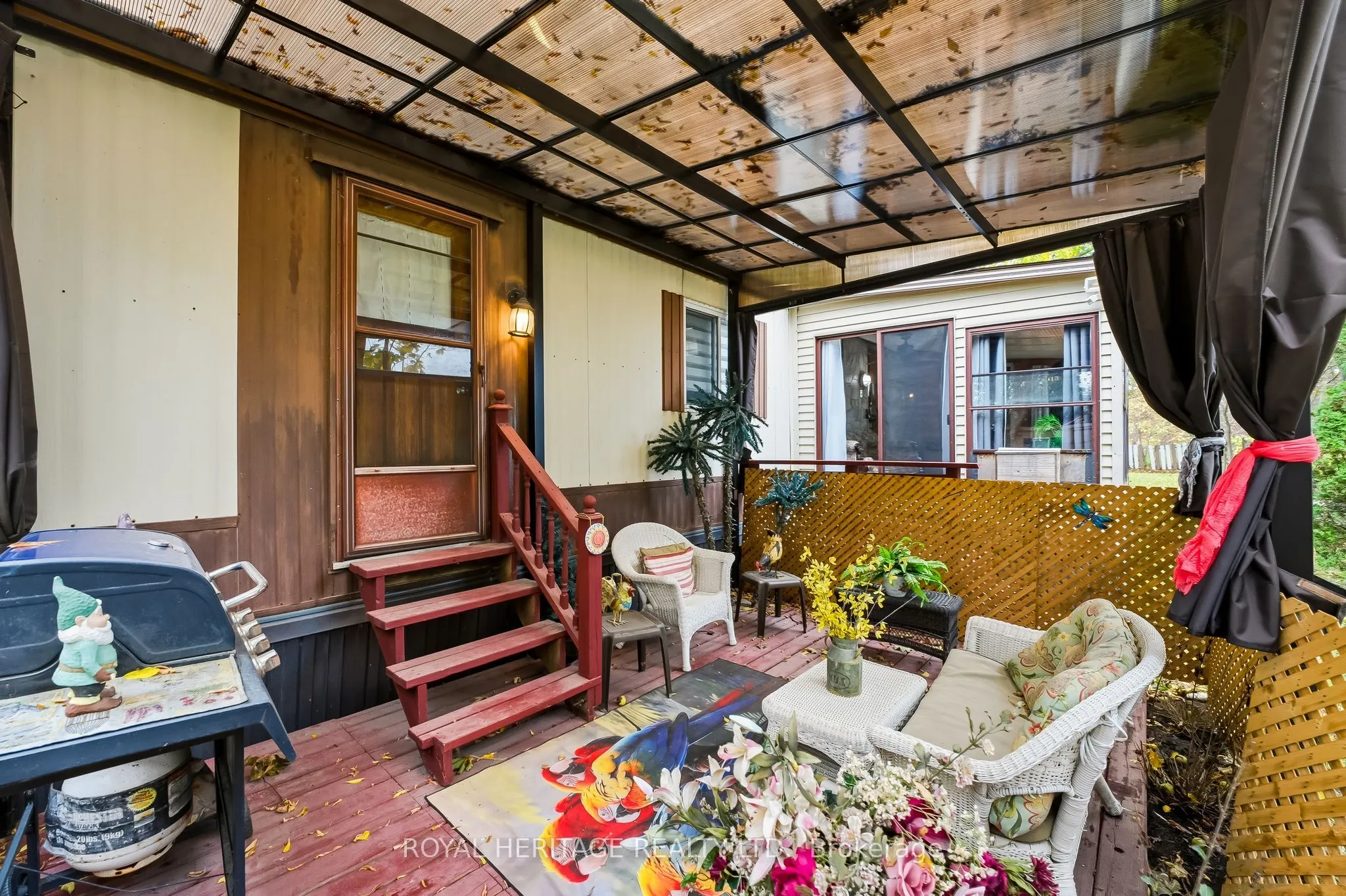 330 King Street E, #6