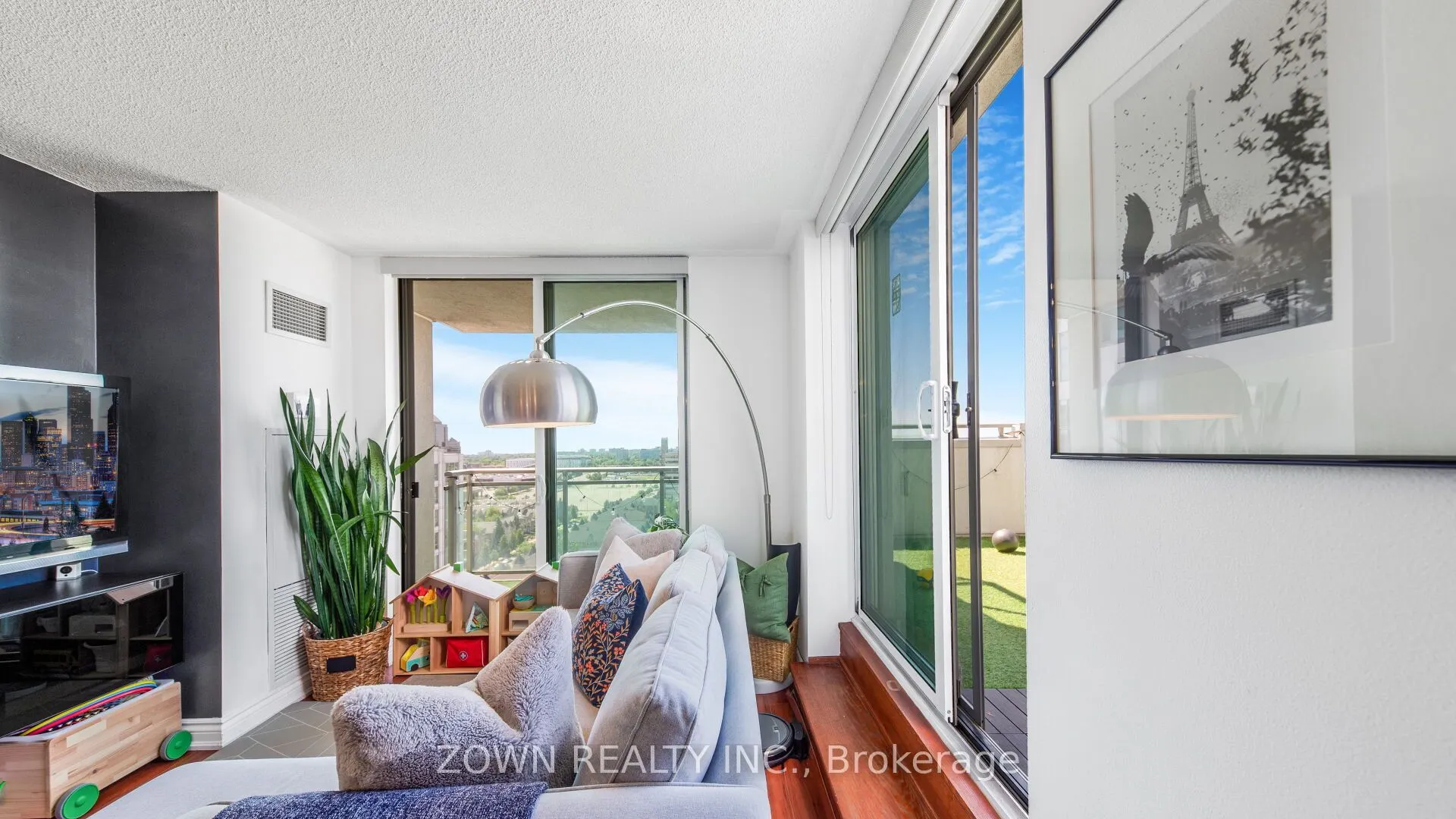 6 Rosebank Drive, #LPHi