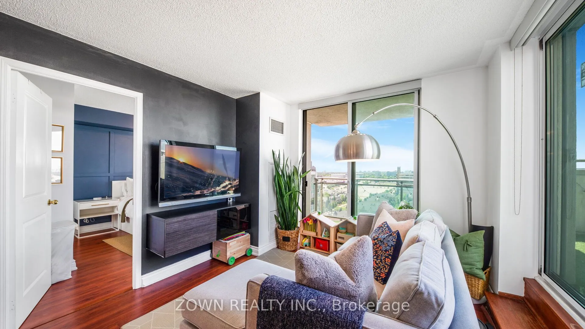 6 Rosebank Drive, #LPHi