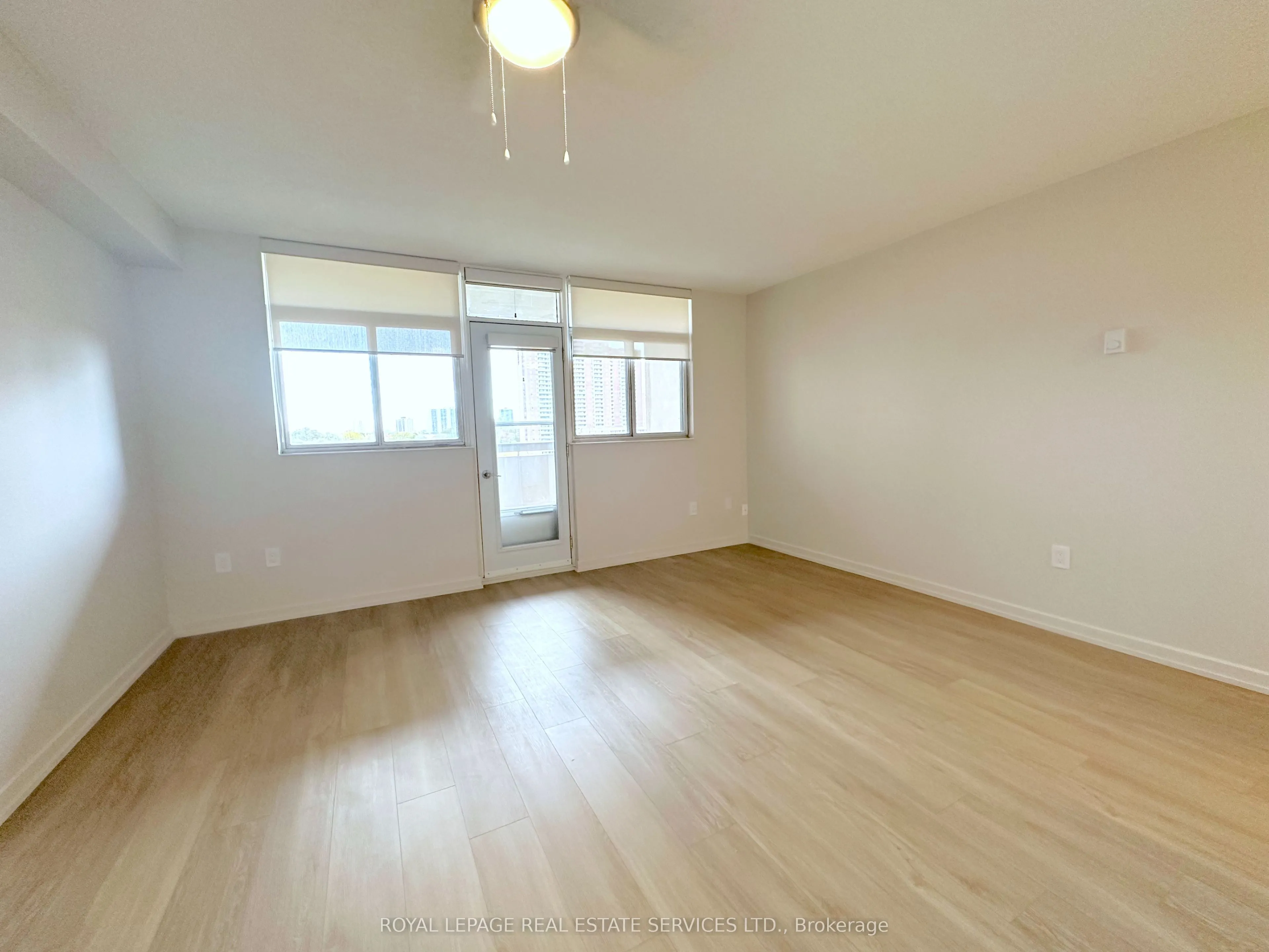30 Denton Avenue, #802