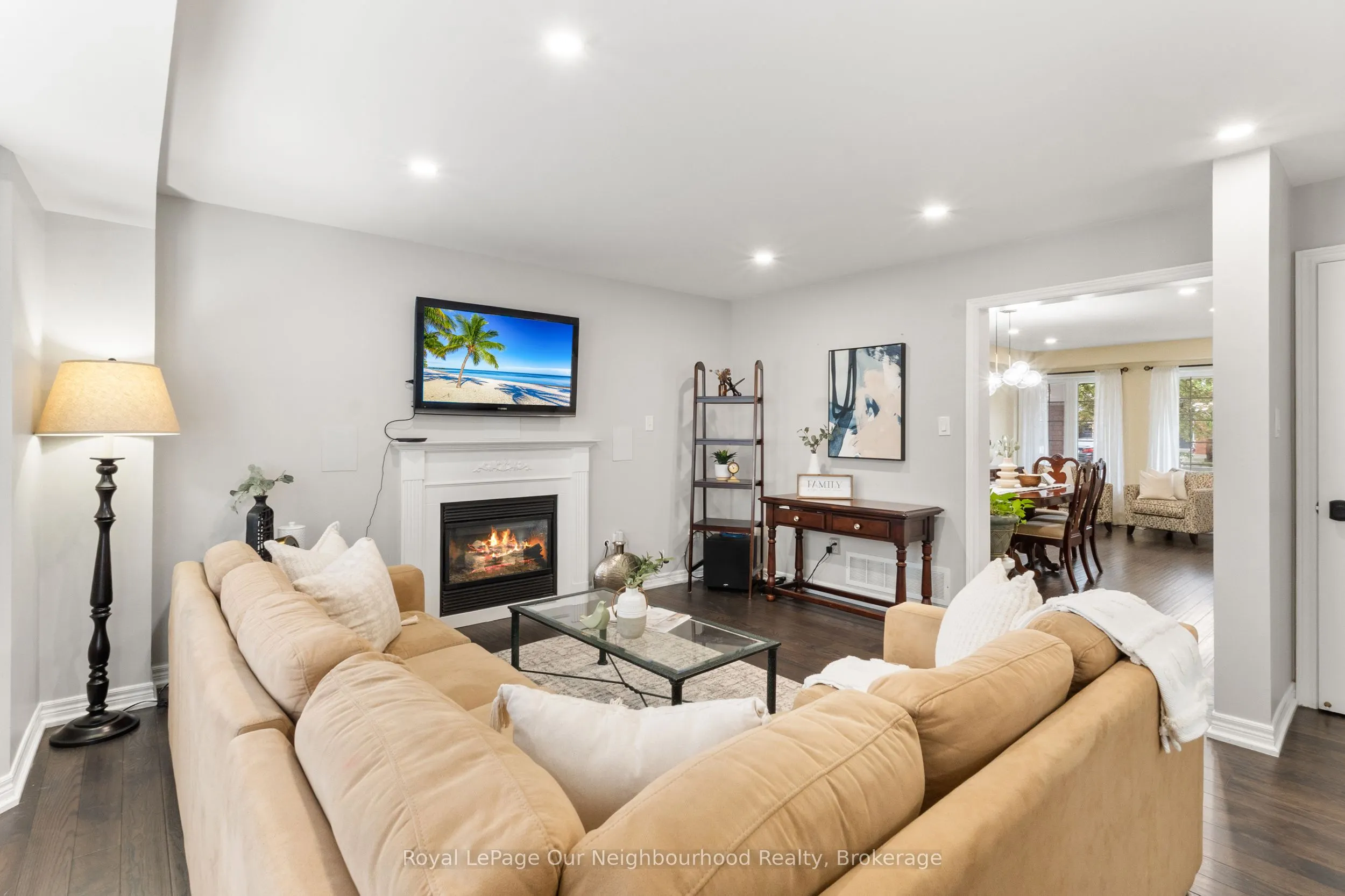 862 Audley Road S