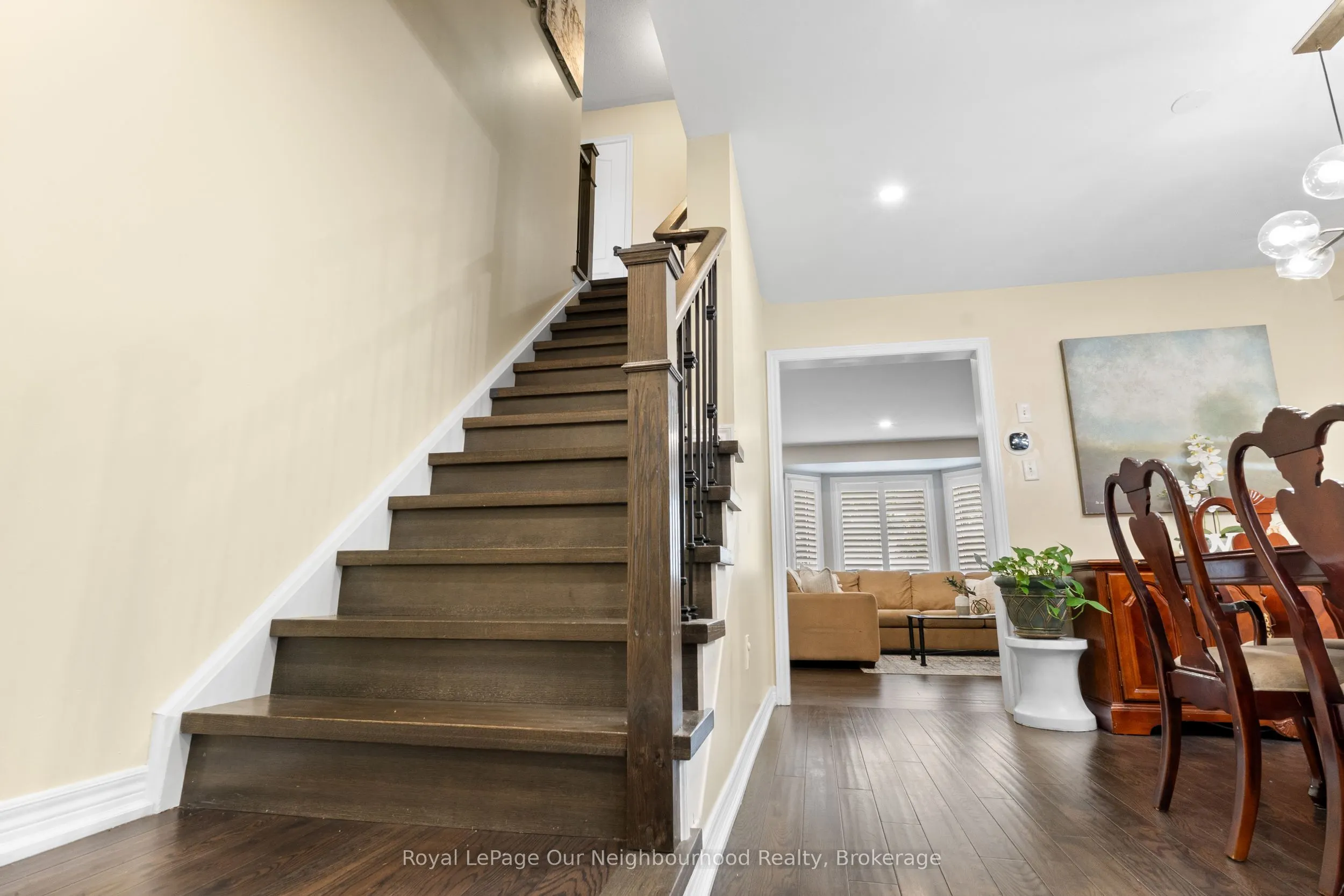862 Audley Road S
