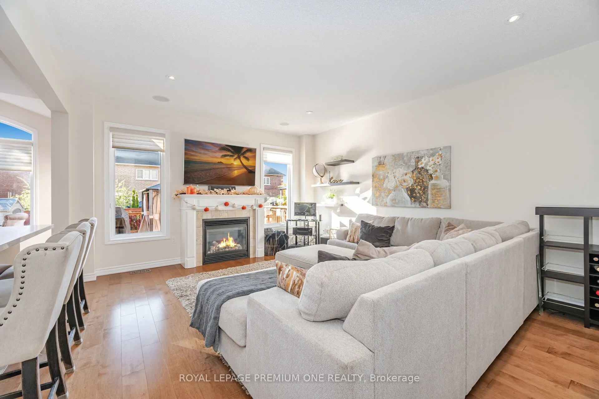 1271 Aldsworth Crescent