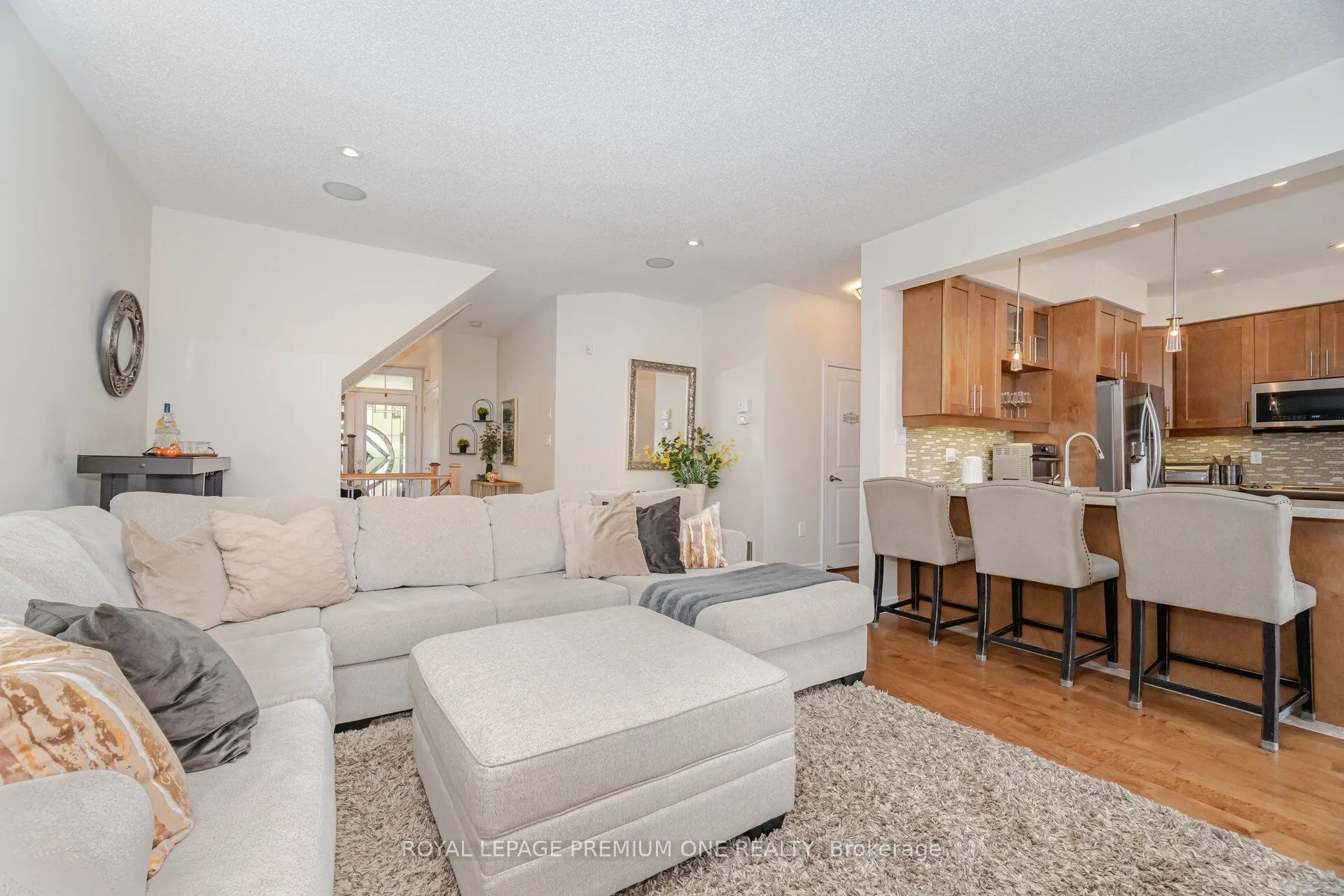 1271 Aldsworth Crescent