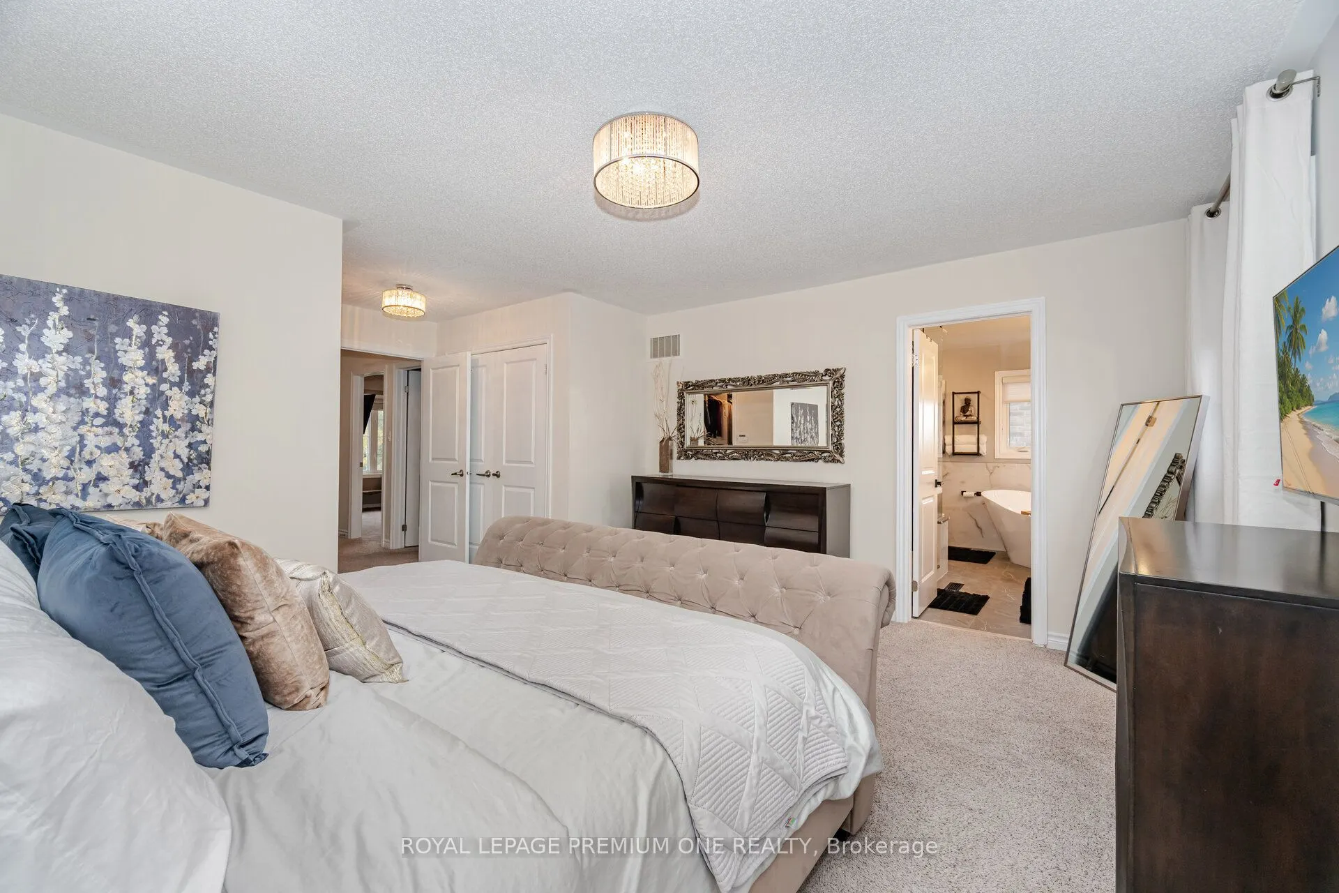 1271 Aldsworth Crescent