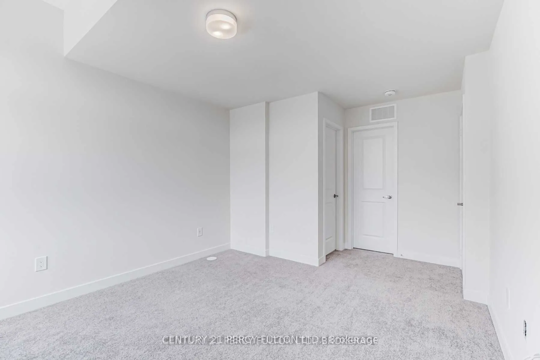2550 Castlegate Crossing Drive, #105