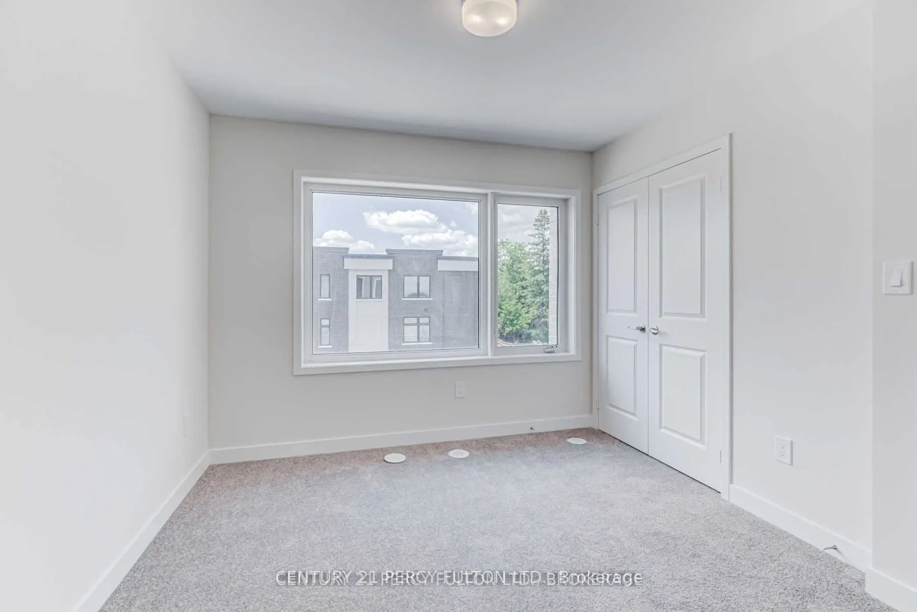 2550 Castlegate Crossing Drive, #105