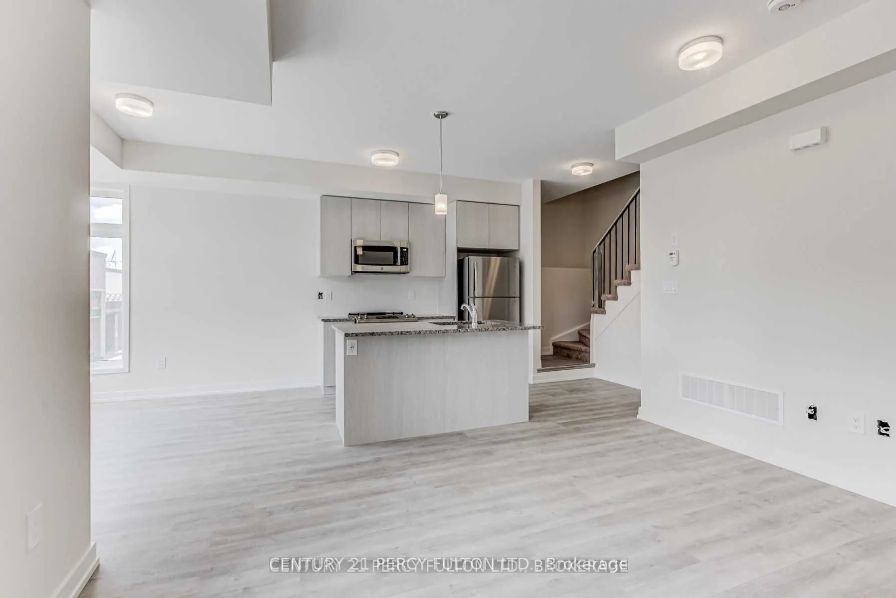 2550 Castlegate Crossing Drive, #105