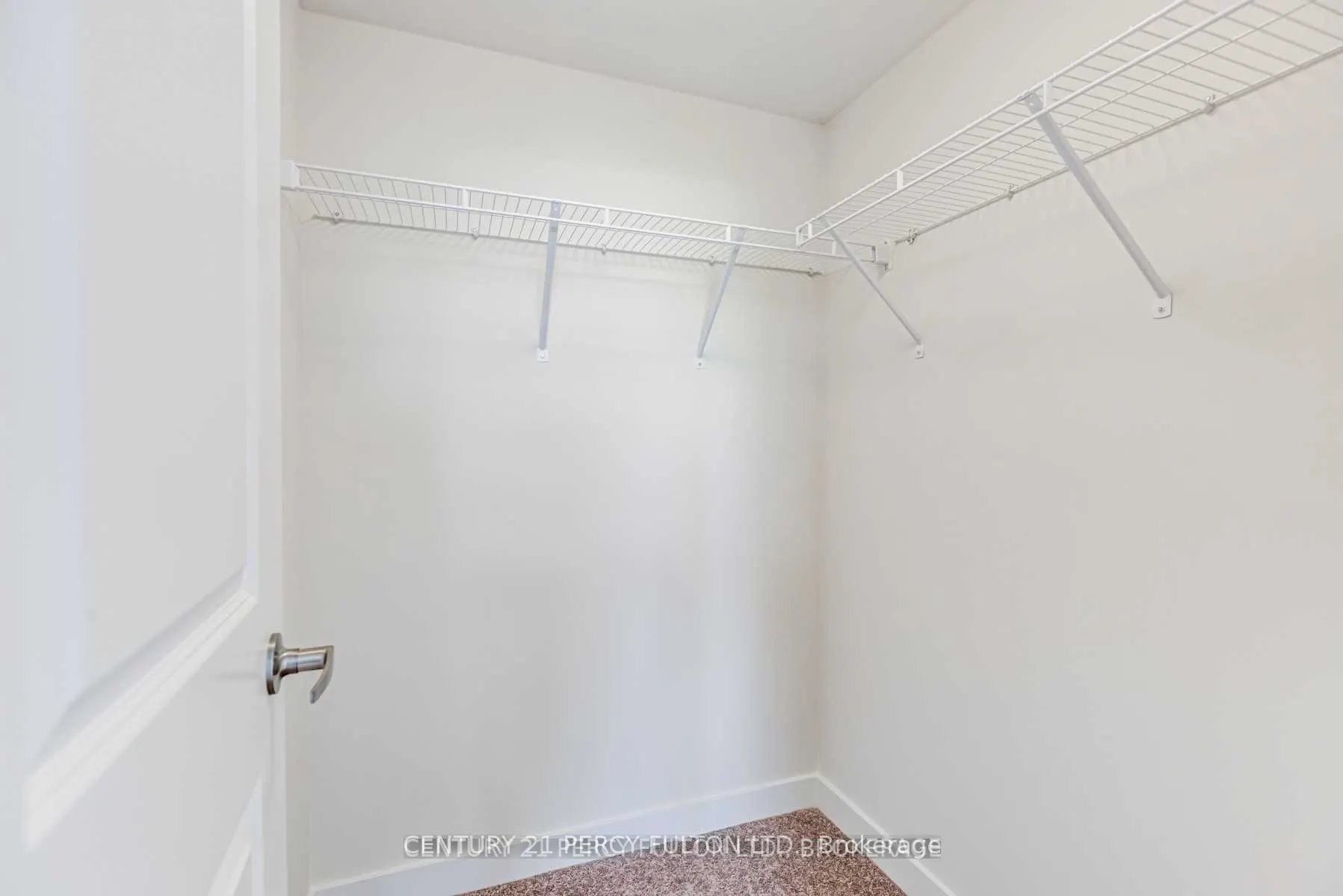 2550 Castlegate Crossing Drive, #105