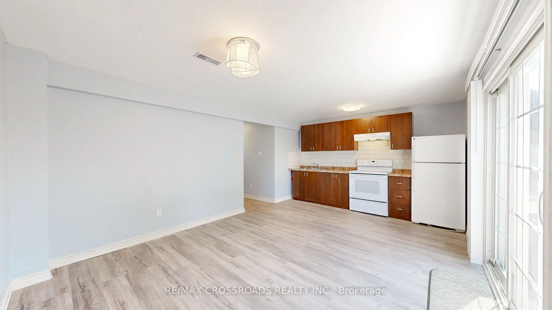 33 Netherway Crescent, #Lower
