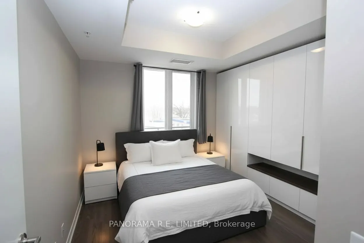 3560 St Clair Avenue E, #318