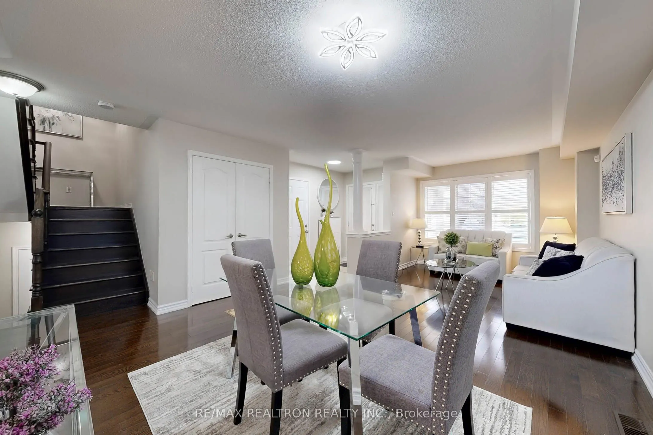 40 Oswell Drive