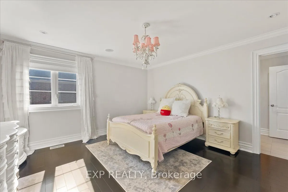 58 Coach Crescent