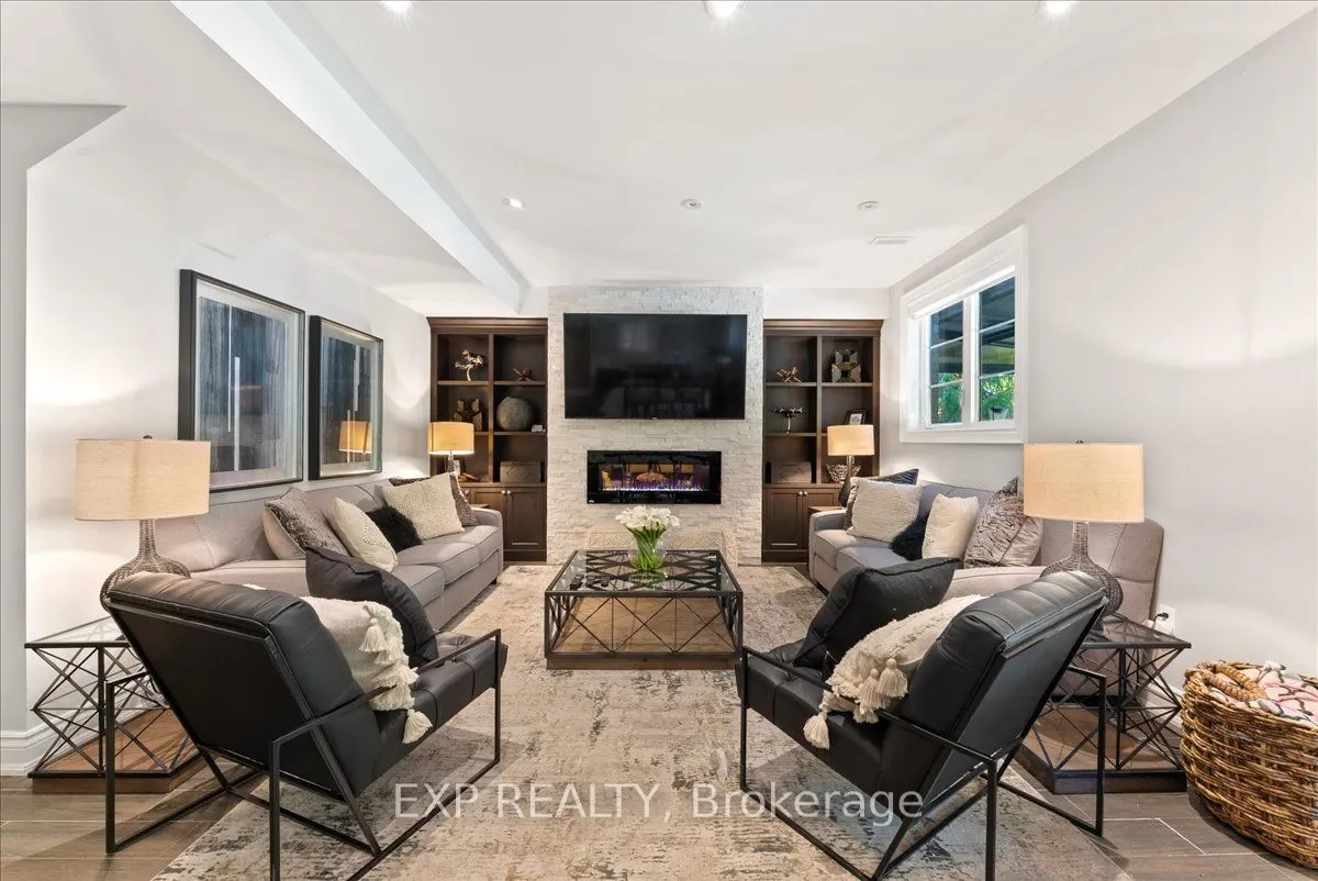 58 Coach Crescent