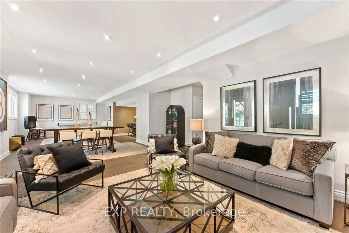 58 Coach Crescent