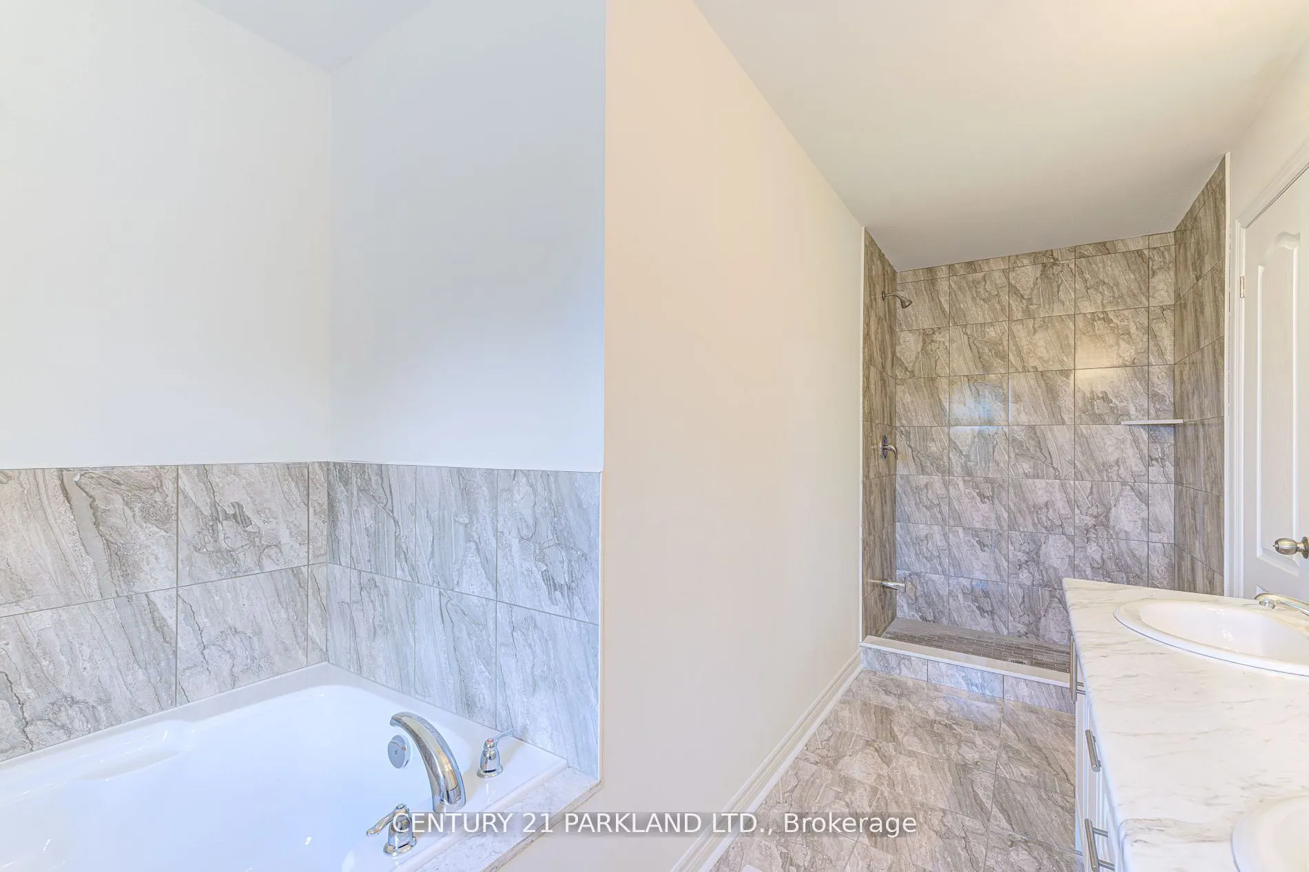 1741 Fairport Road, #POTL #4