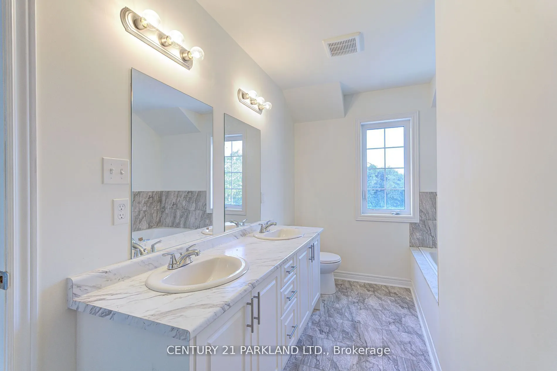 1741 Fairport Road, #POTL #4