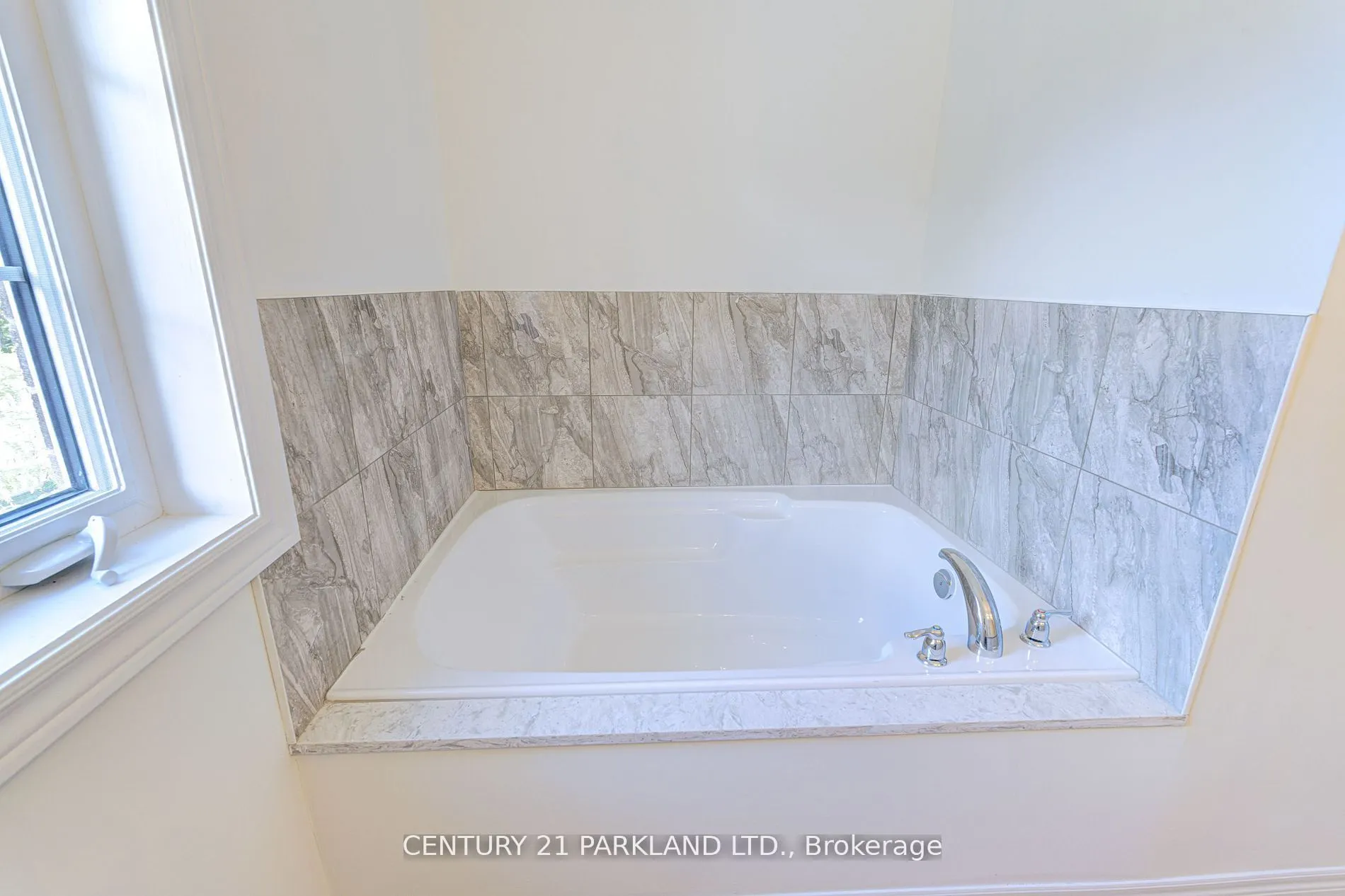 1741 Fairport Road, #POTL #4