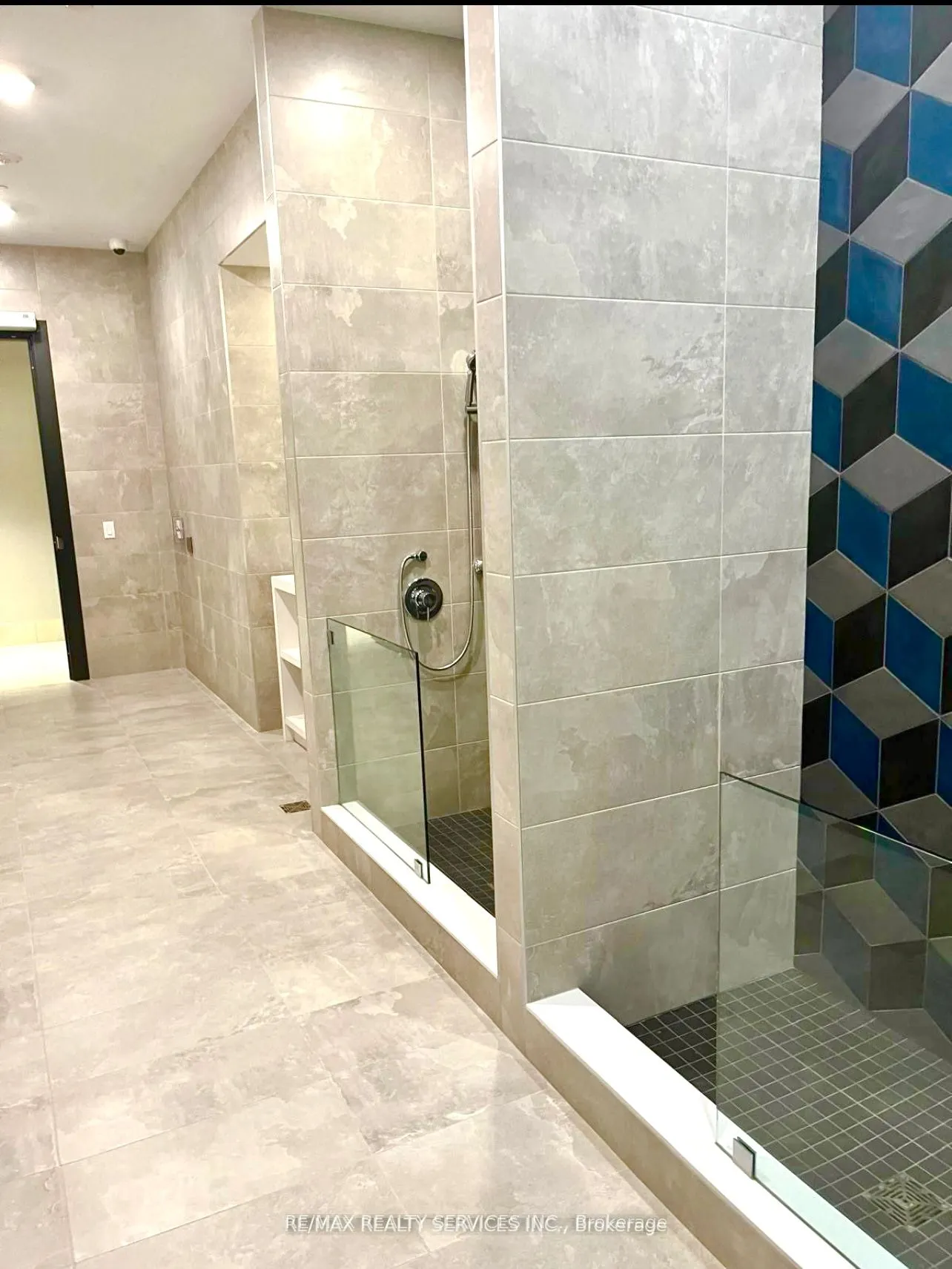 2545 Simcoe Street, #212