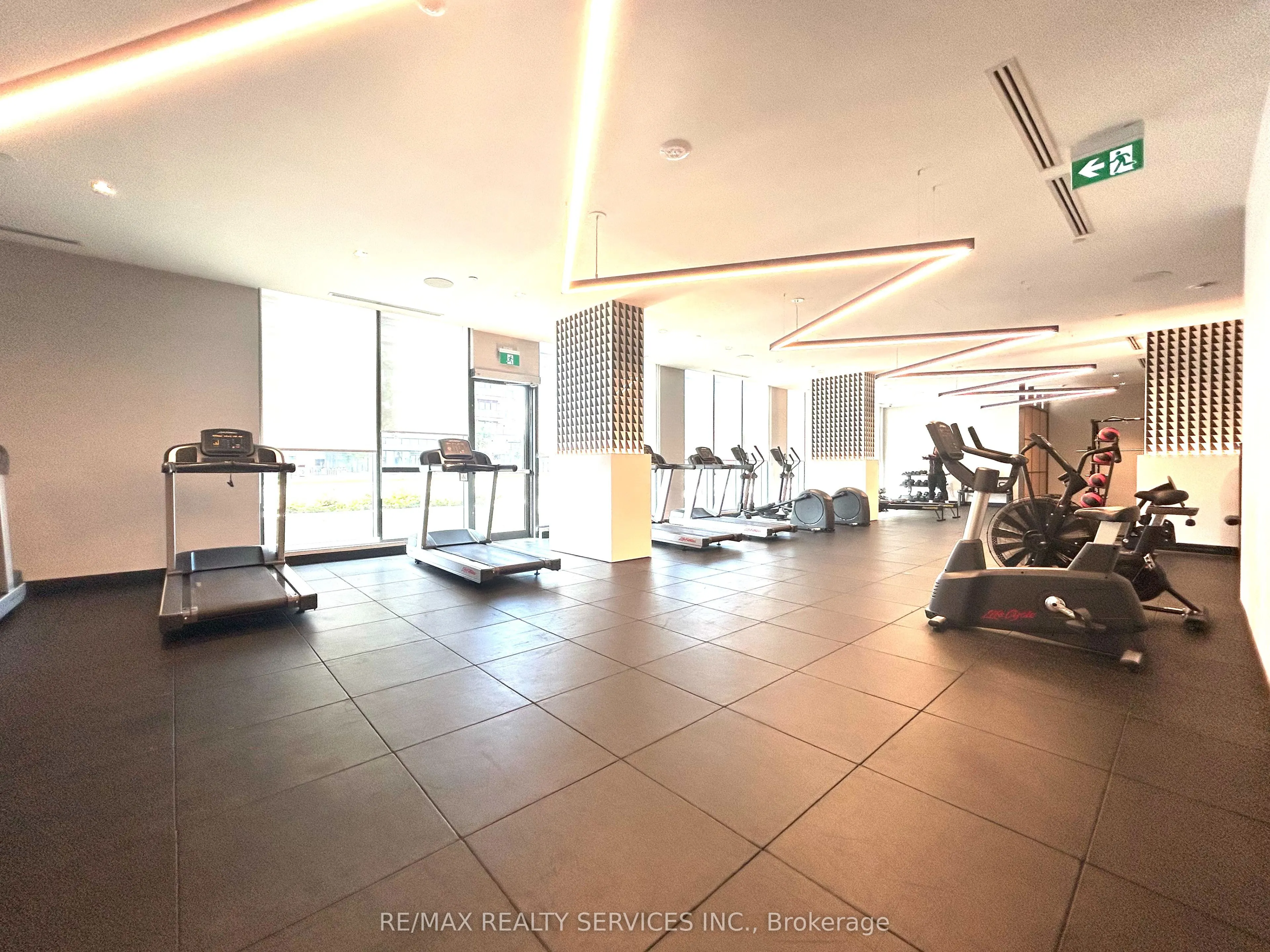 2545 Simcoe Street, #212