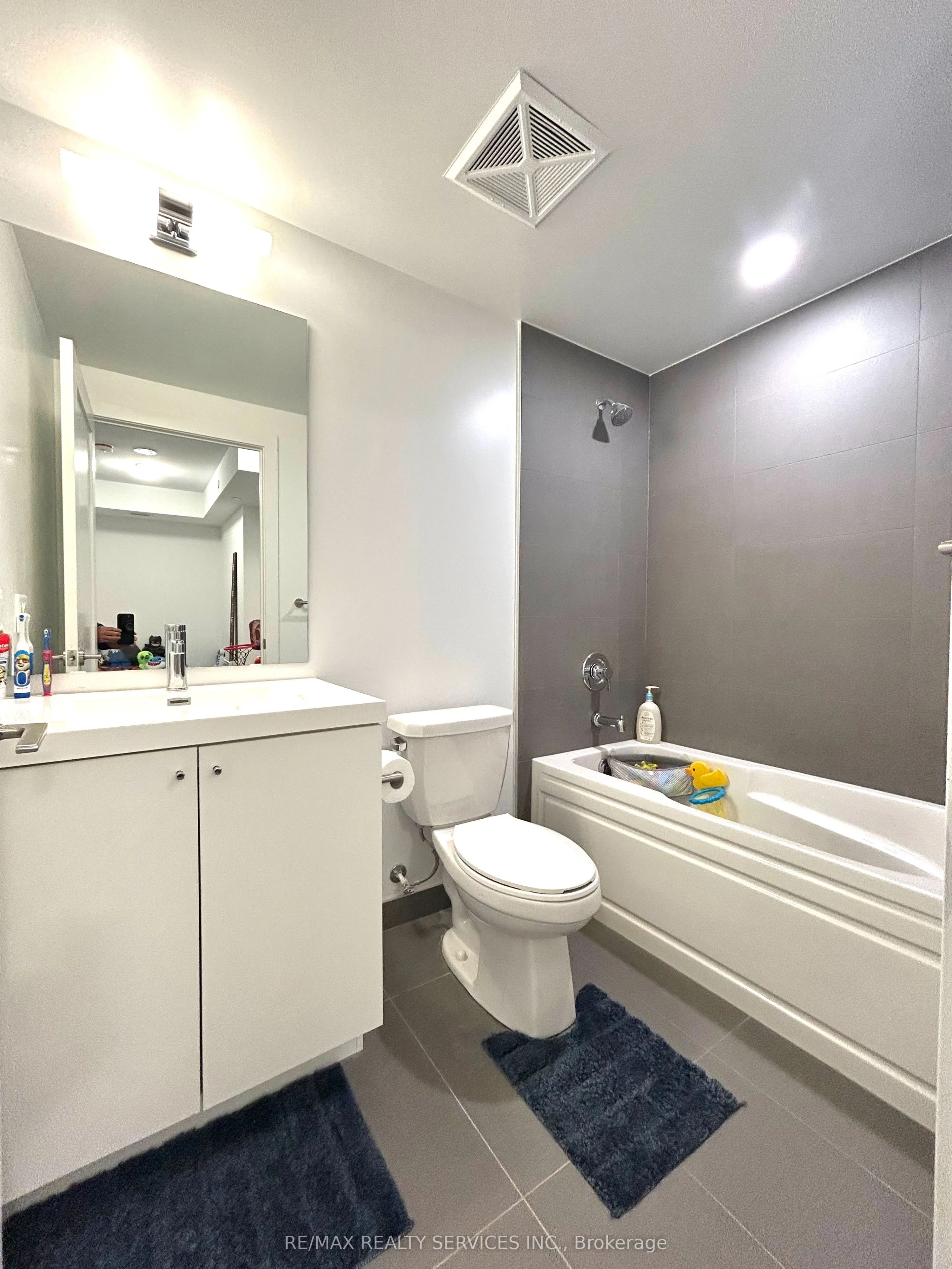 2545 Simcoe Street, #212