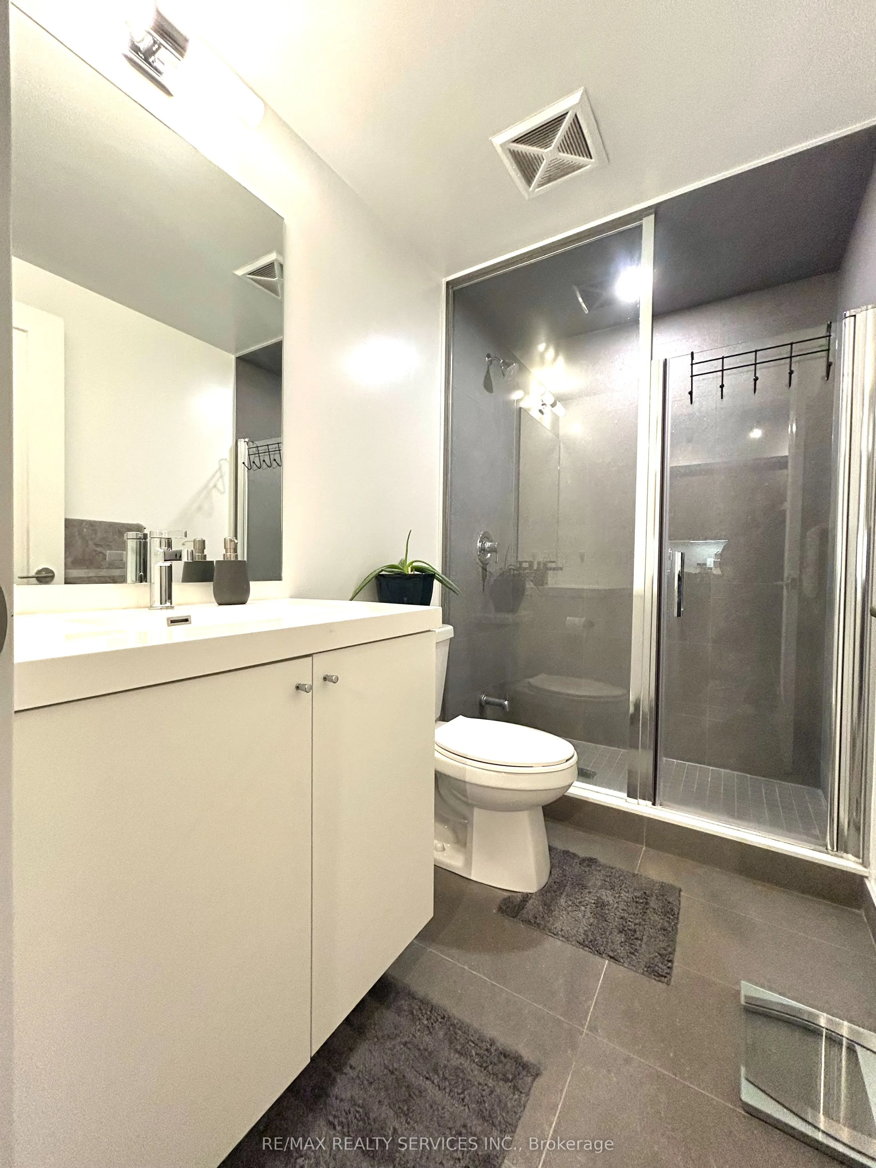 2545 Simcoe Street, #212
