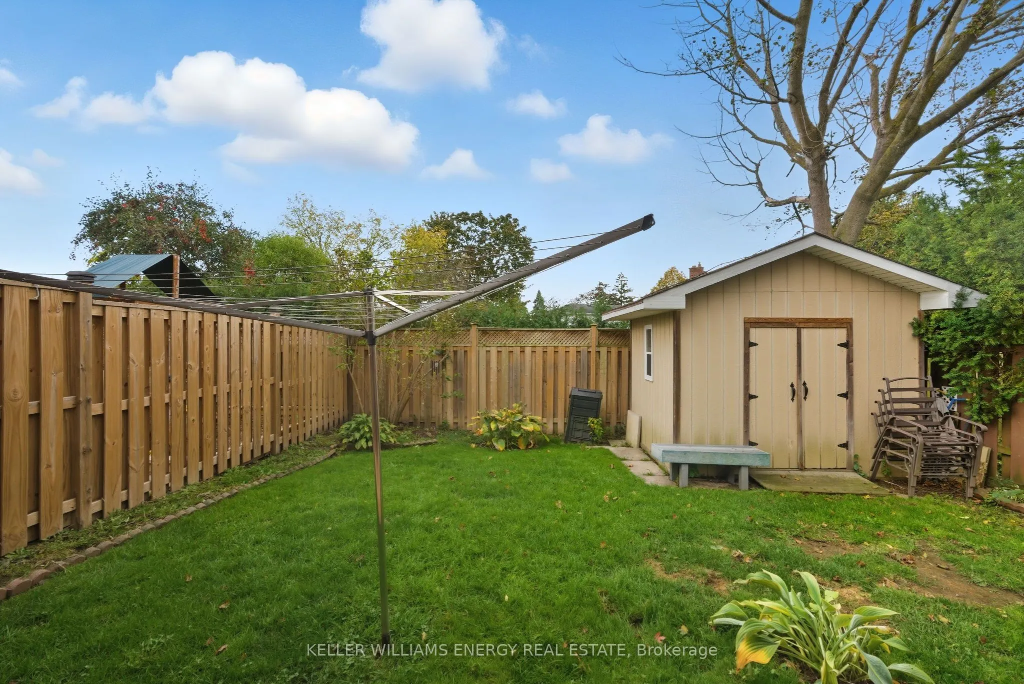 649 Berwick Crescent