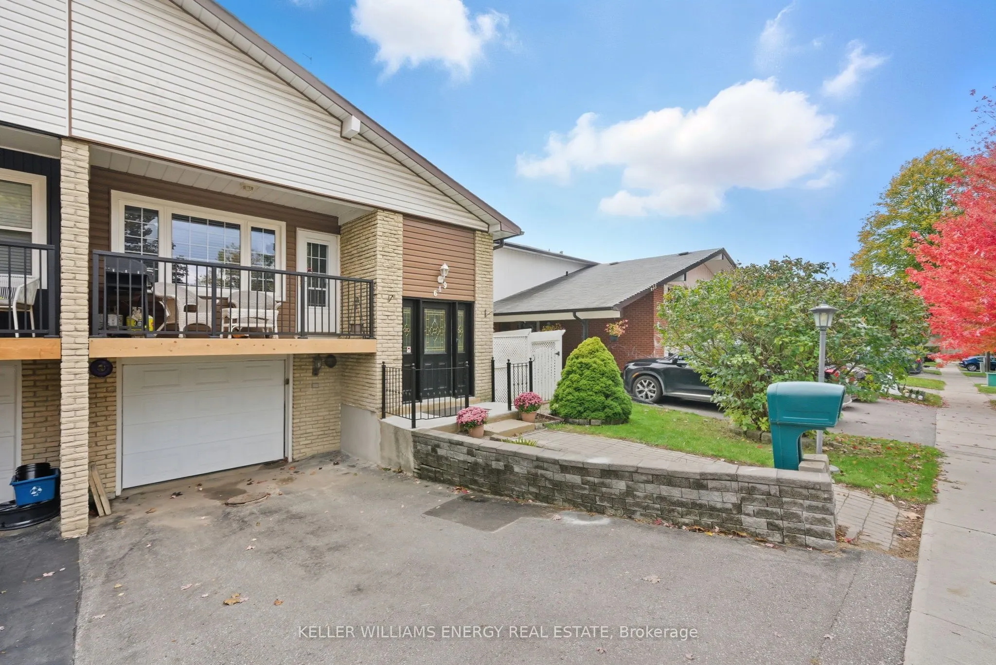 649 Berwick Crescent