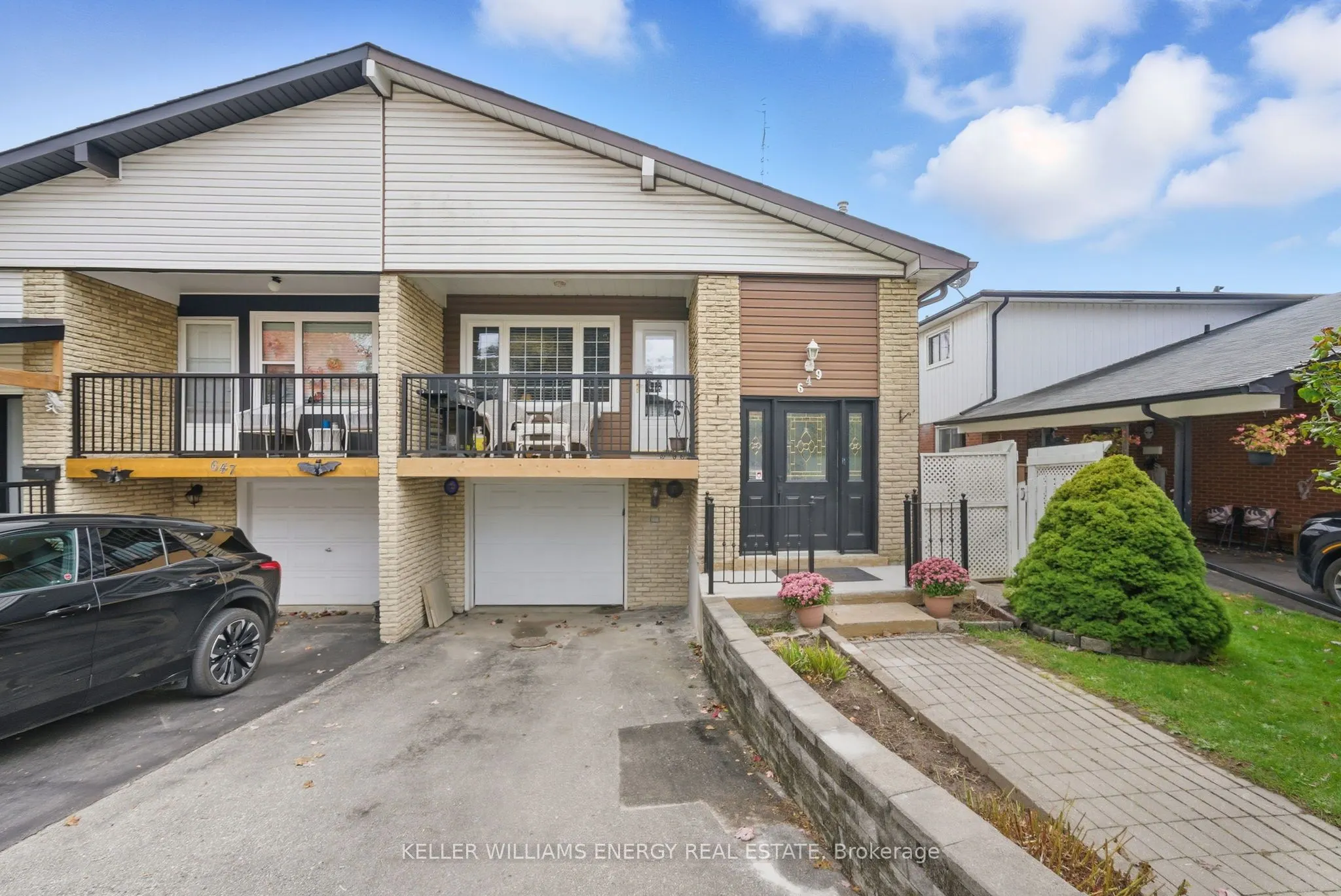 649 Berwick Crescent