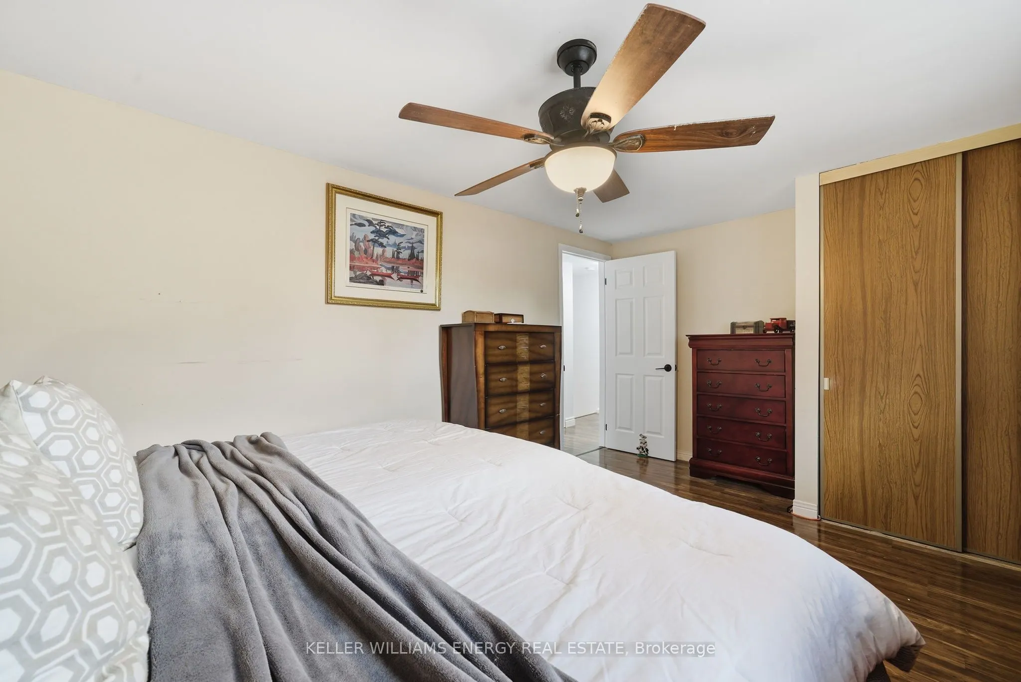 649 Berwick Crescent