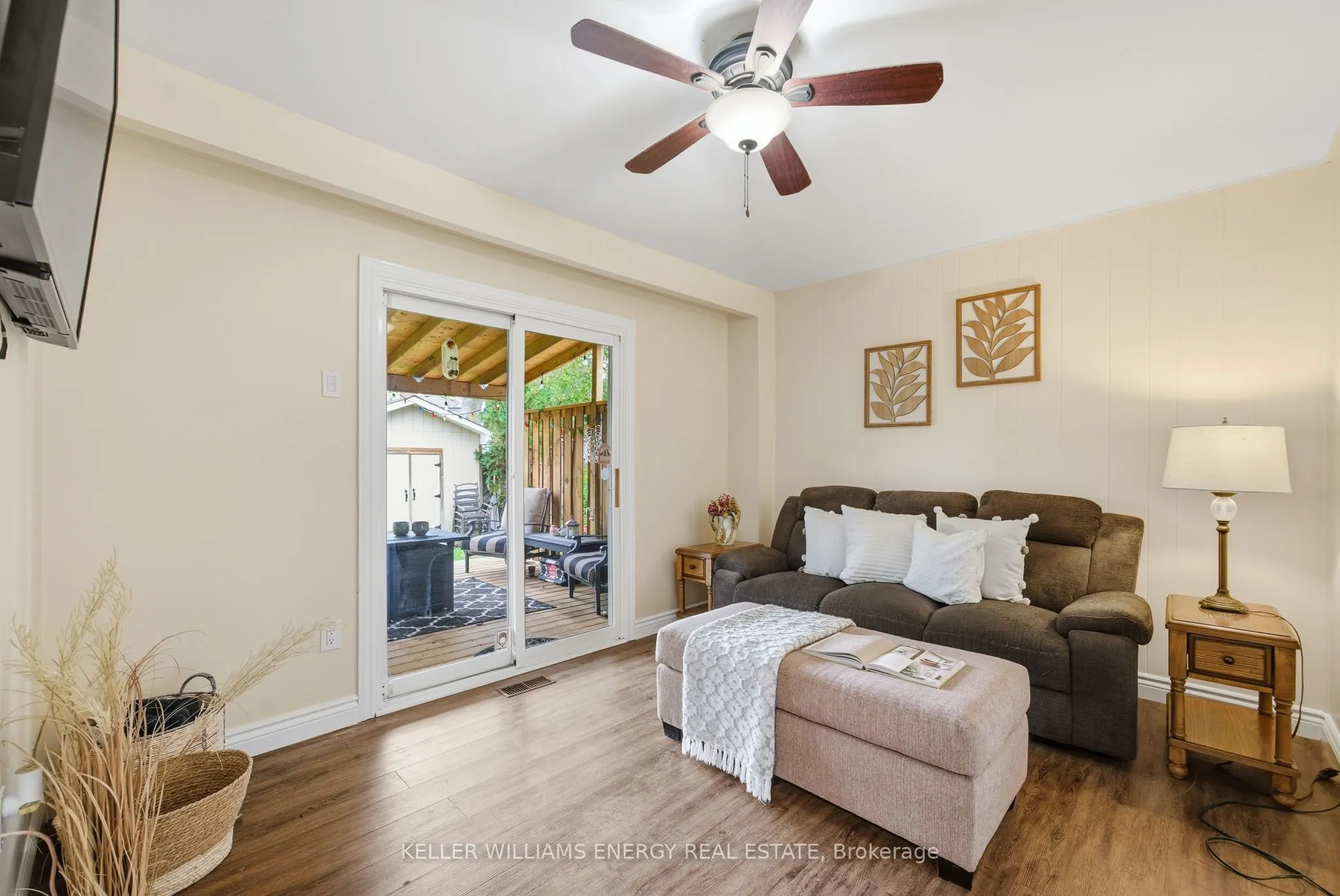 649 Berwick Crescent