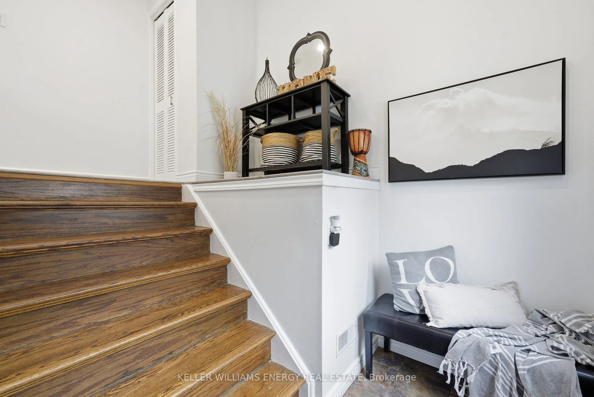 649 Berwick Crescent