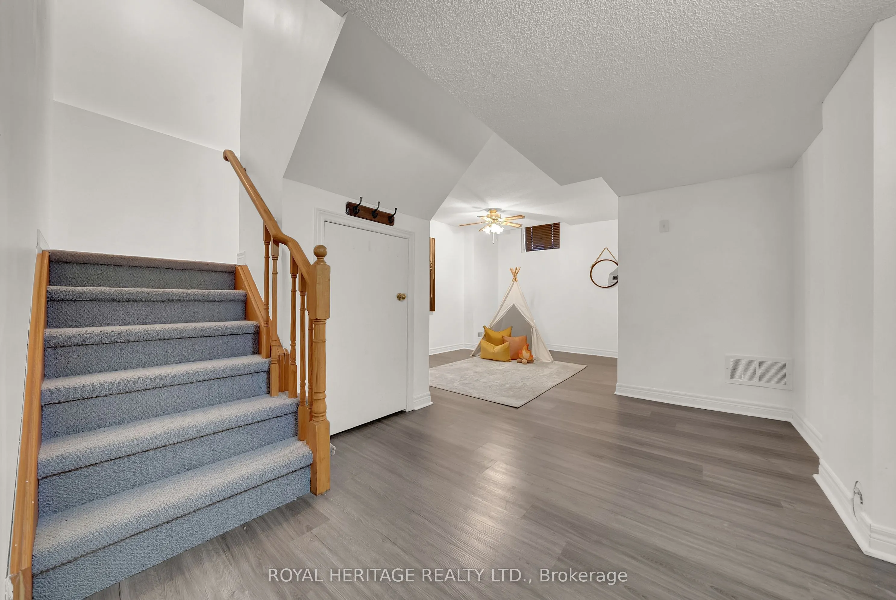 1330 Altona Road, #38