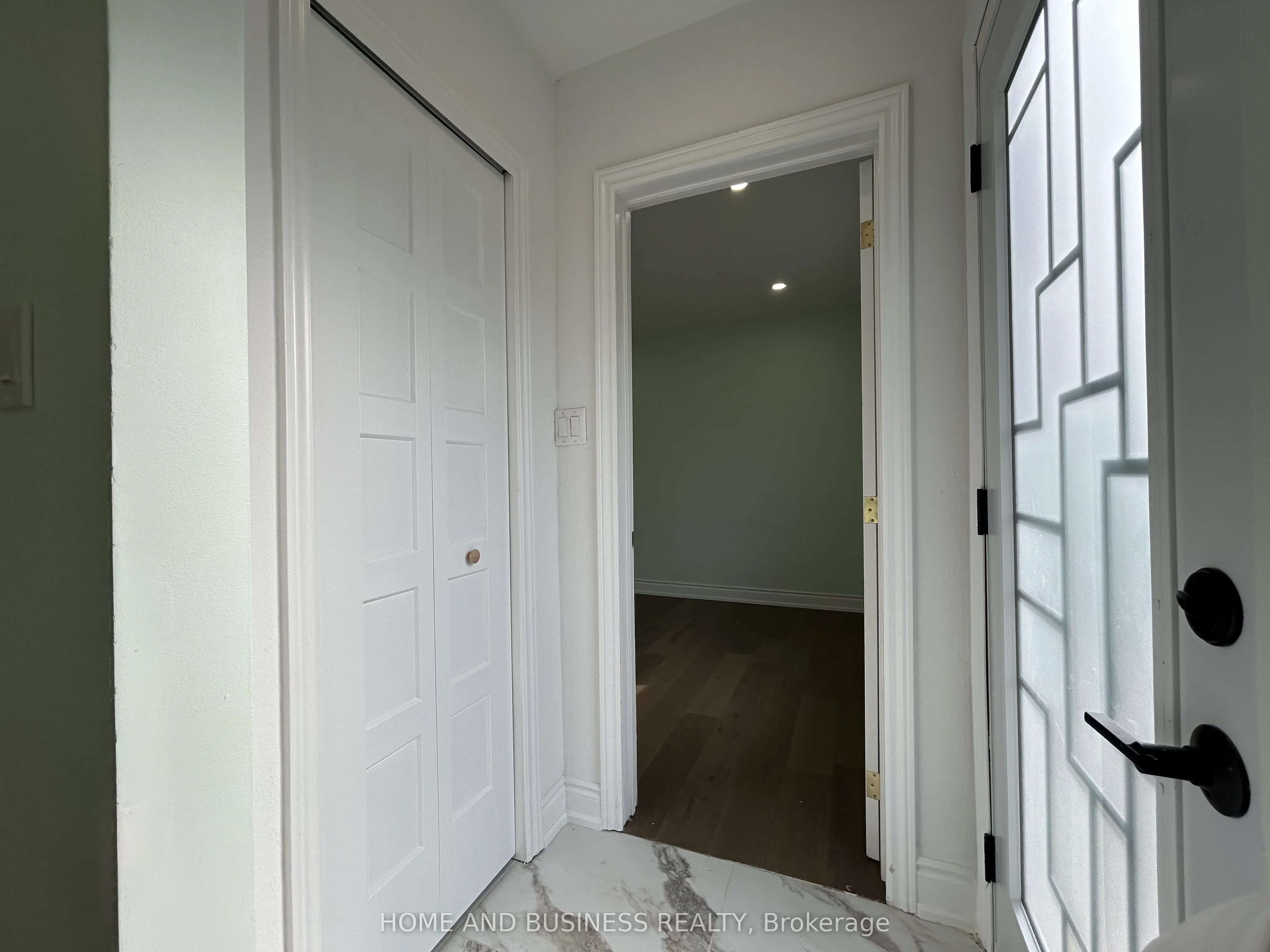 35 Mack Avenue