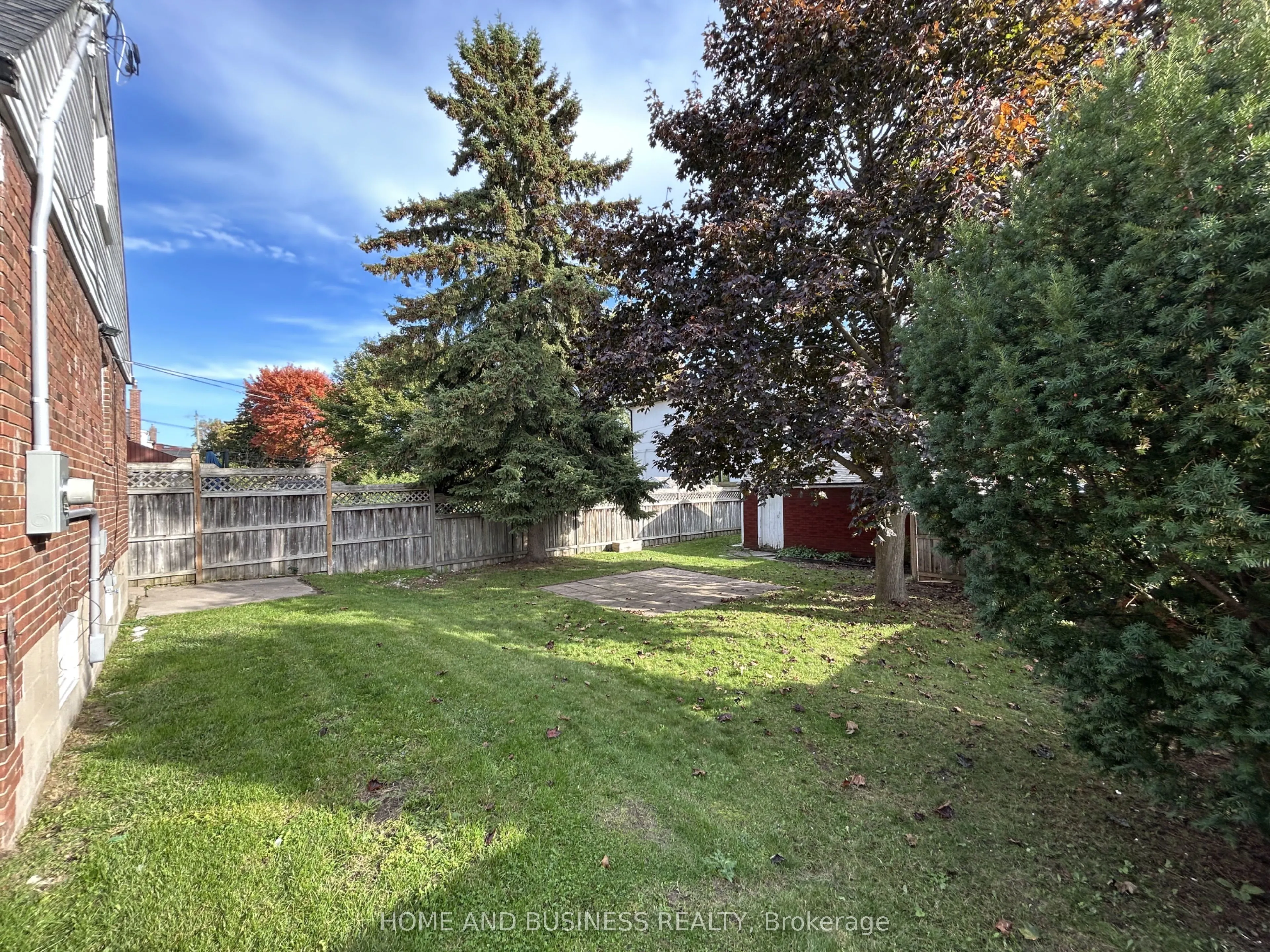 35 Mack Avenue