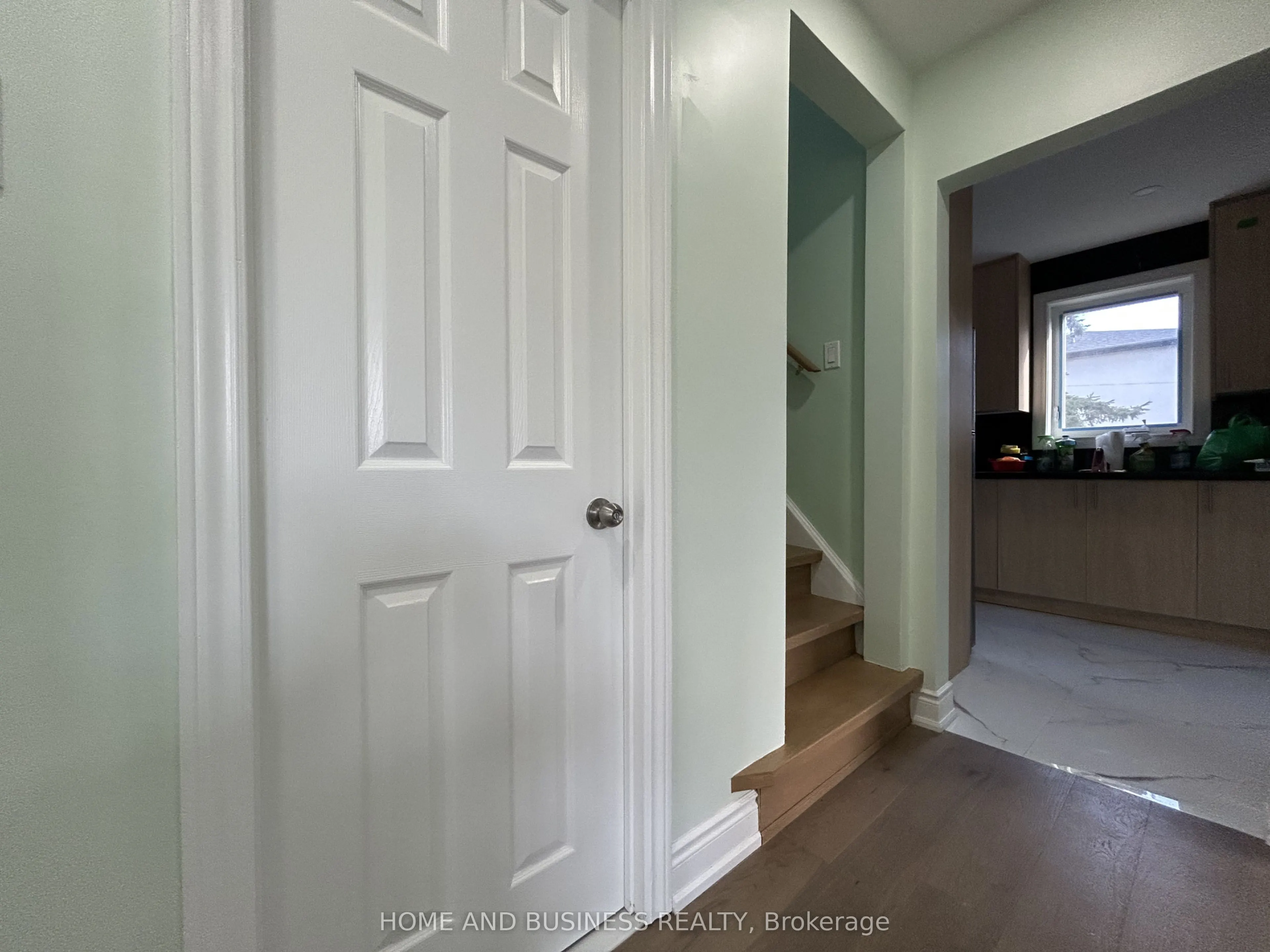 35 Mack Avenue