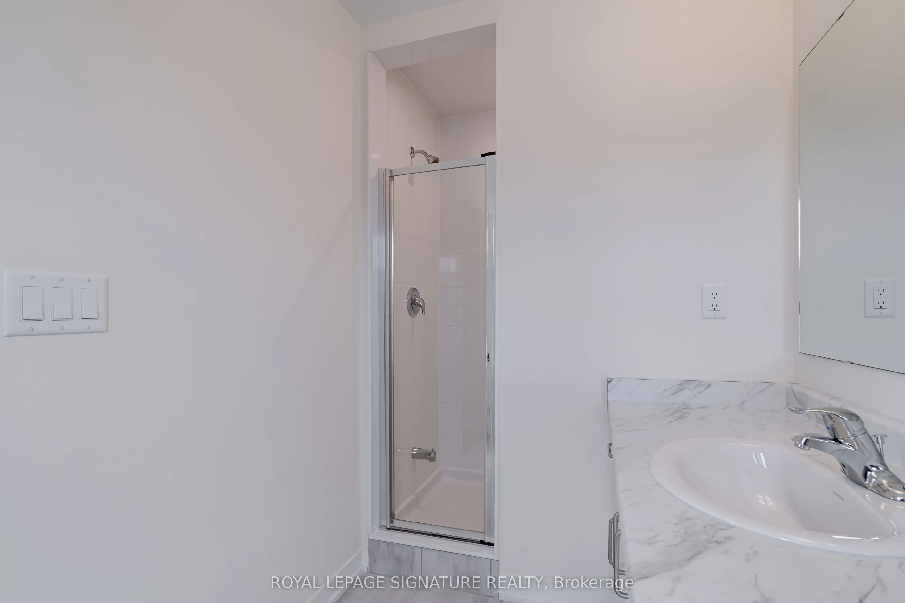 1695 Dersan Street, #504