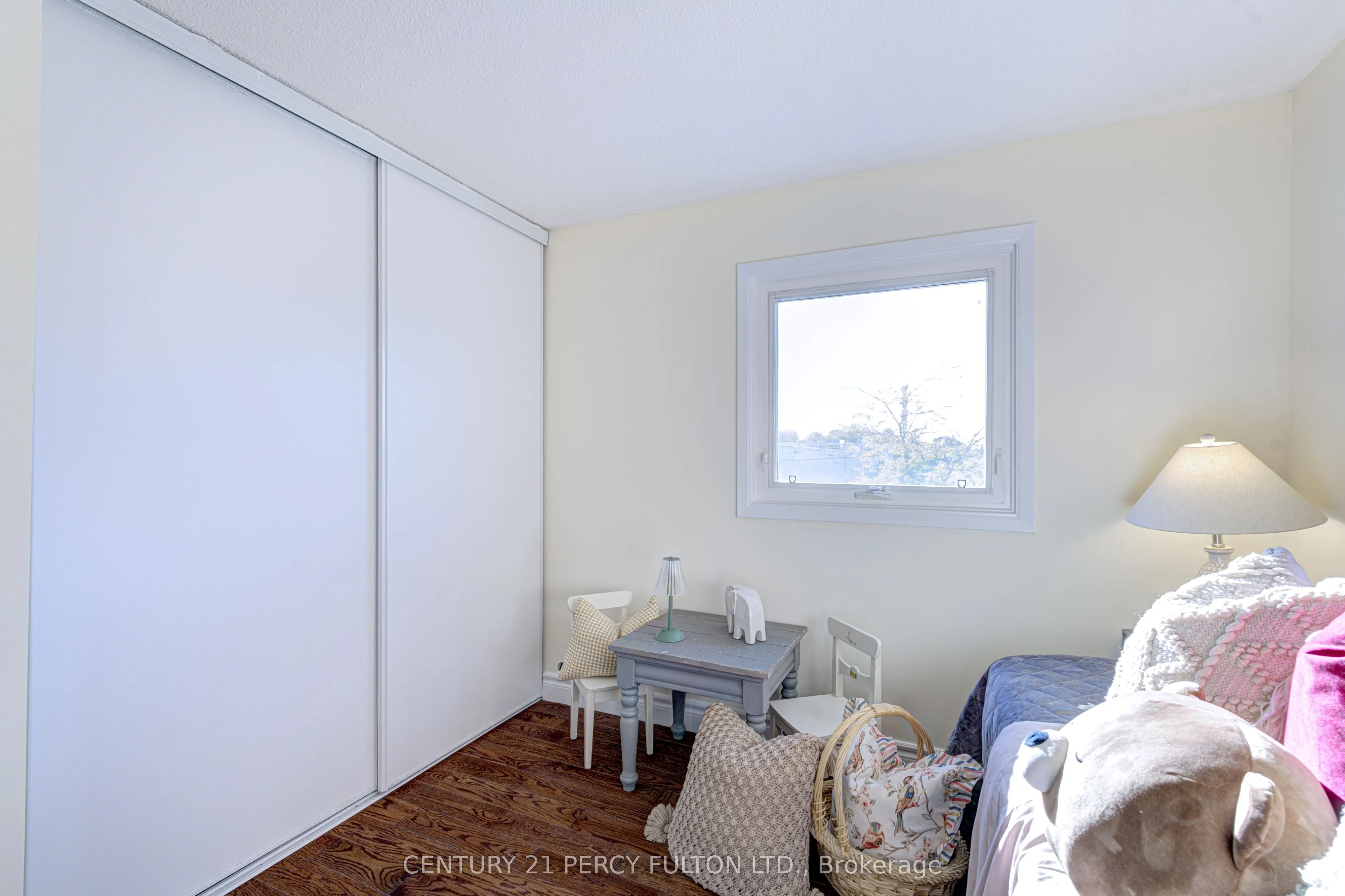 105 Clements Road W