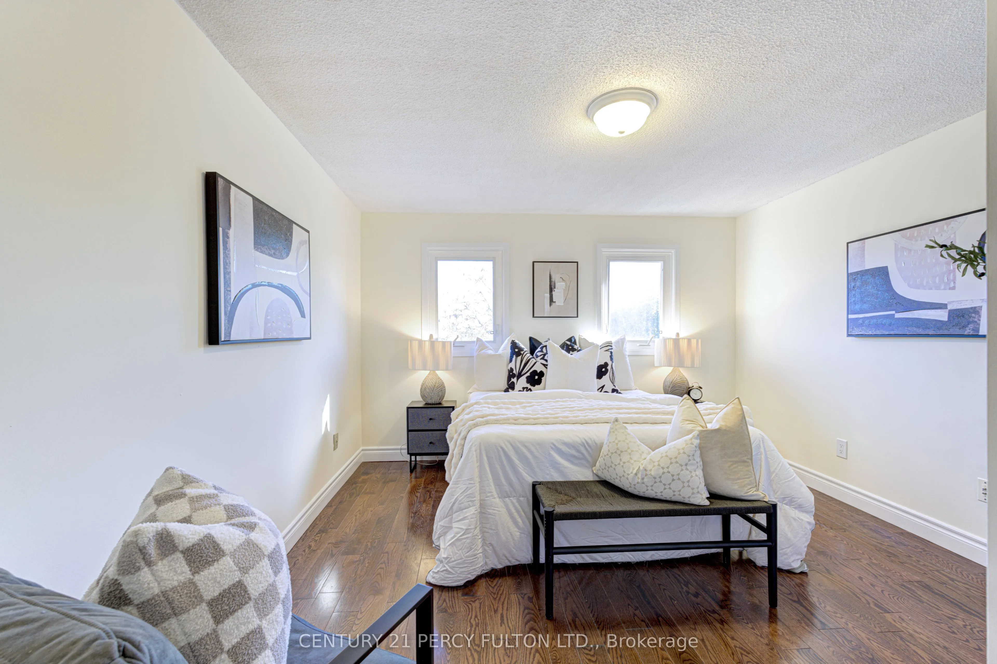 105 Clements Road W