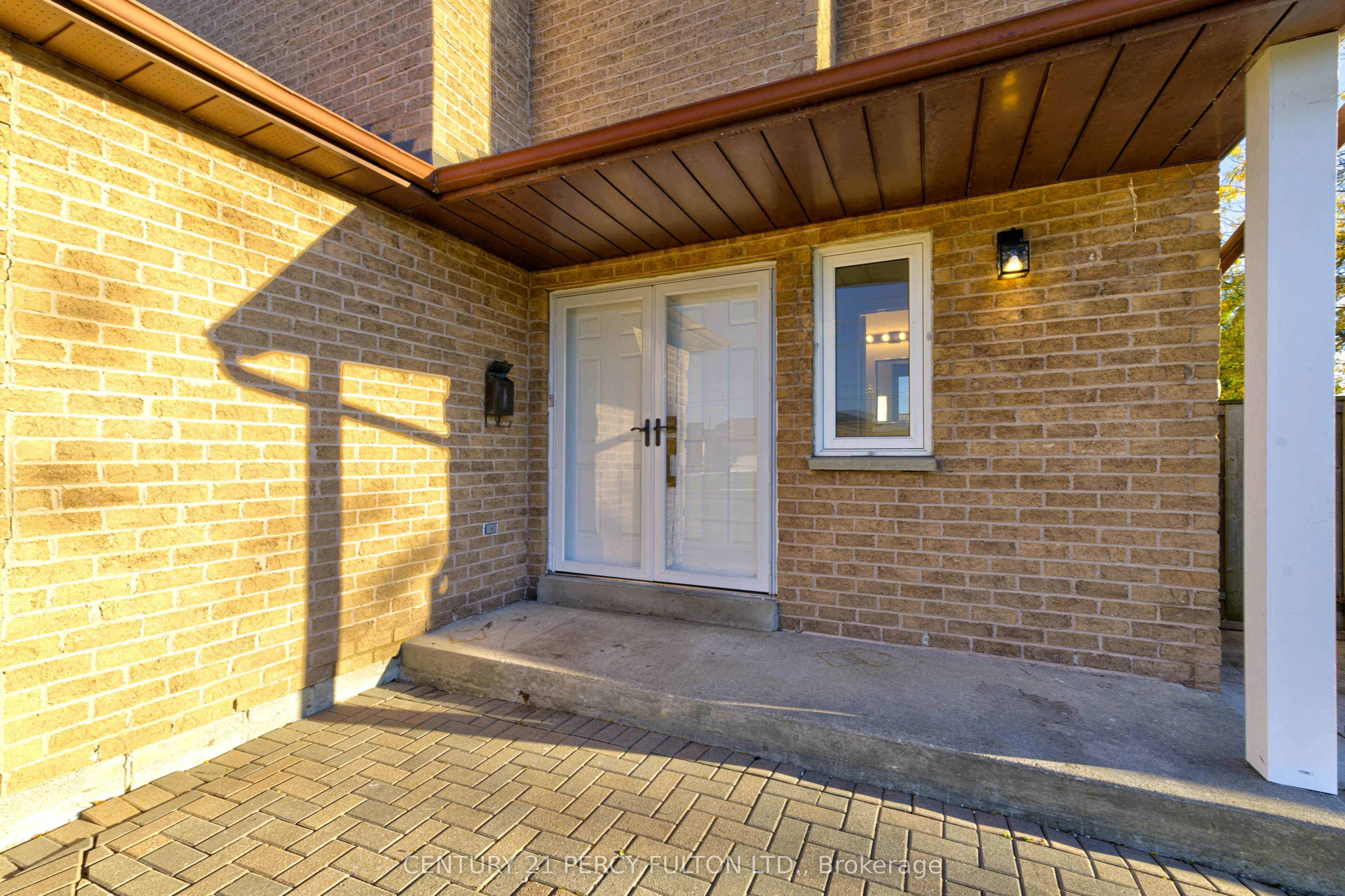 105 Clements Road W