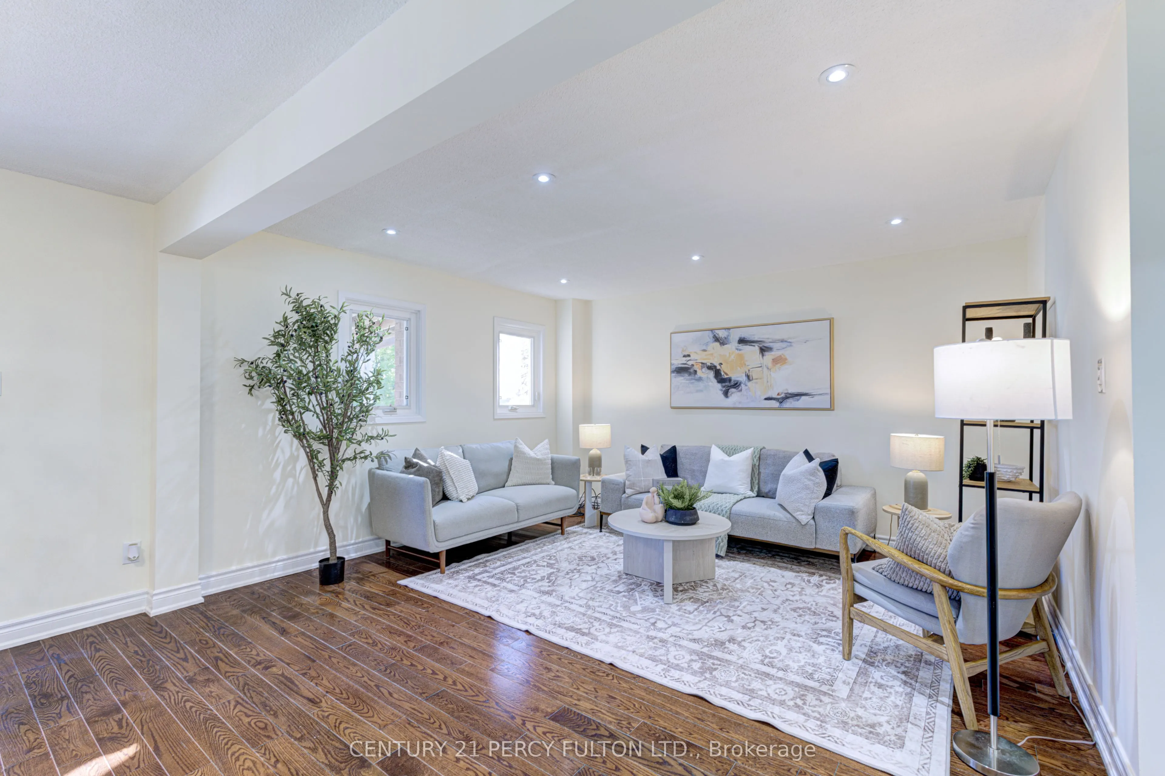 105 Clements Road W