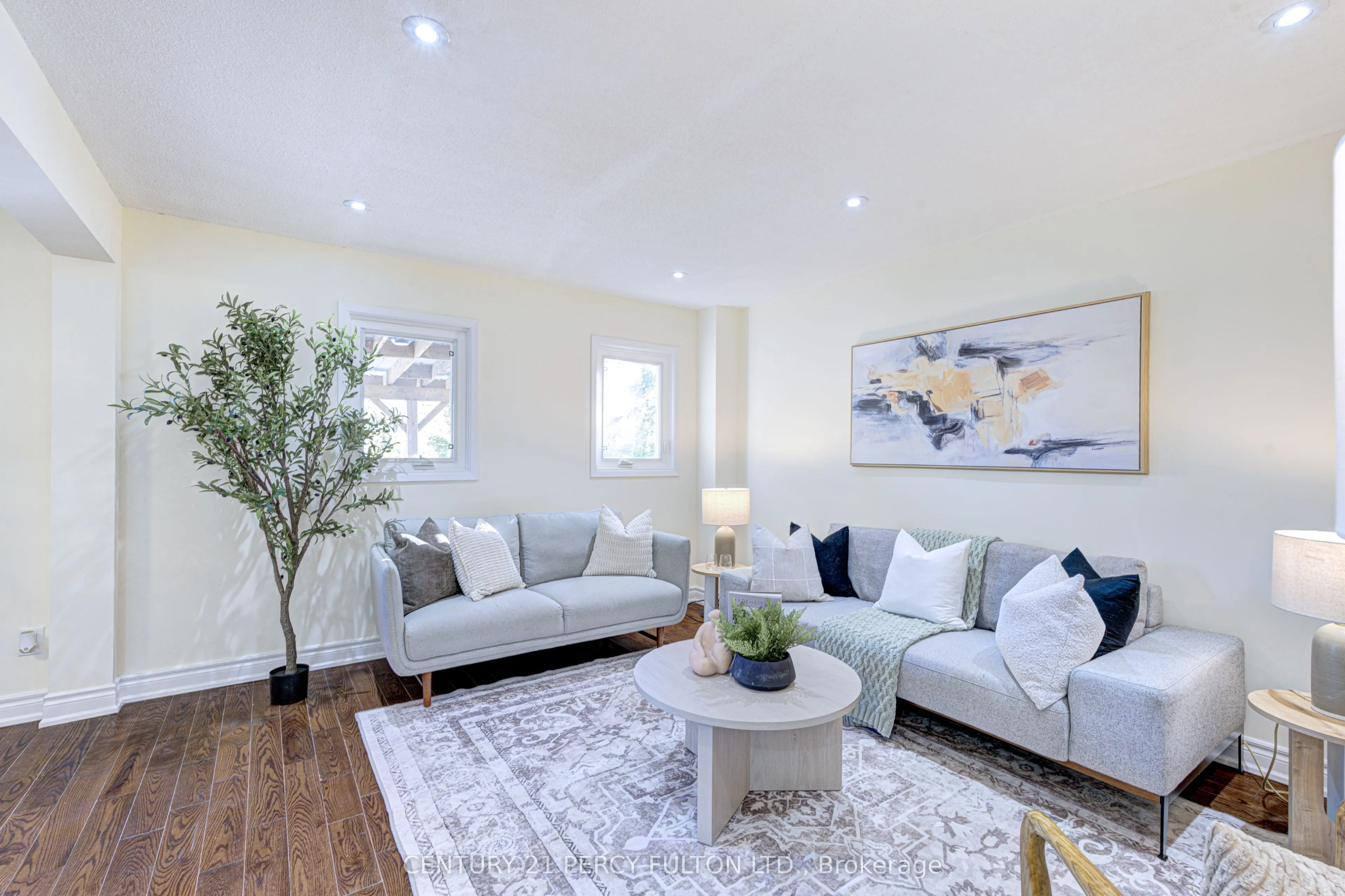 105 Clements Road W