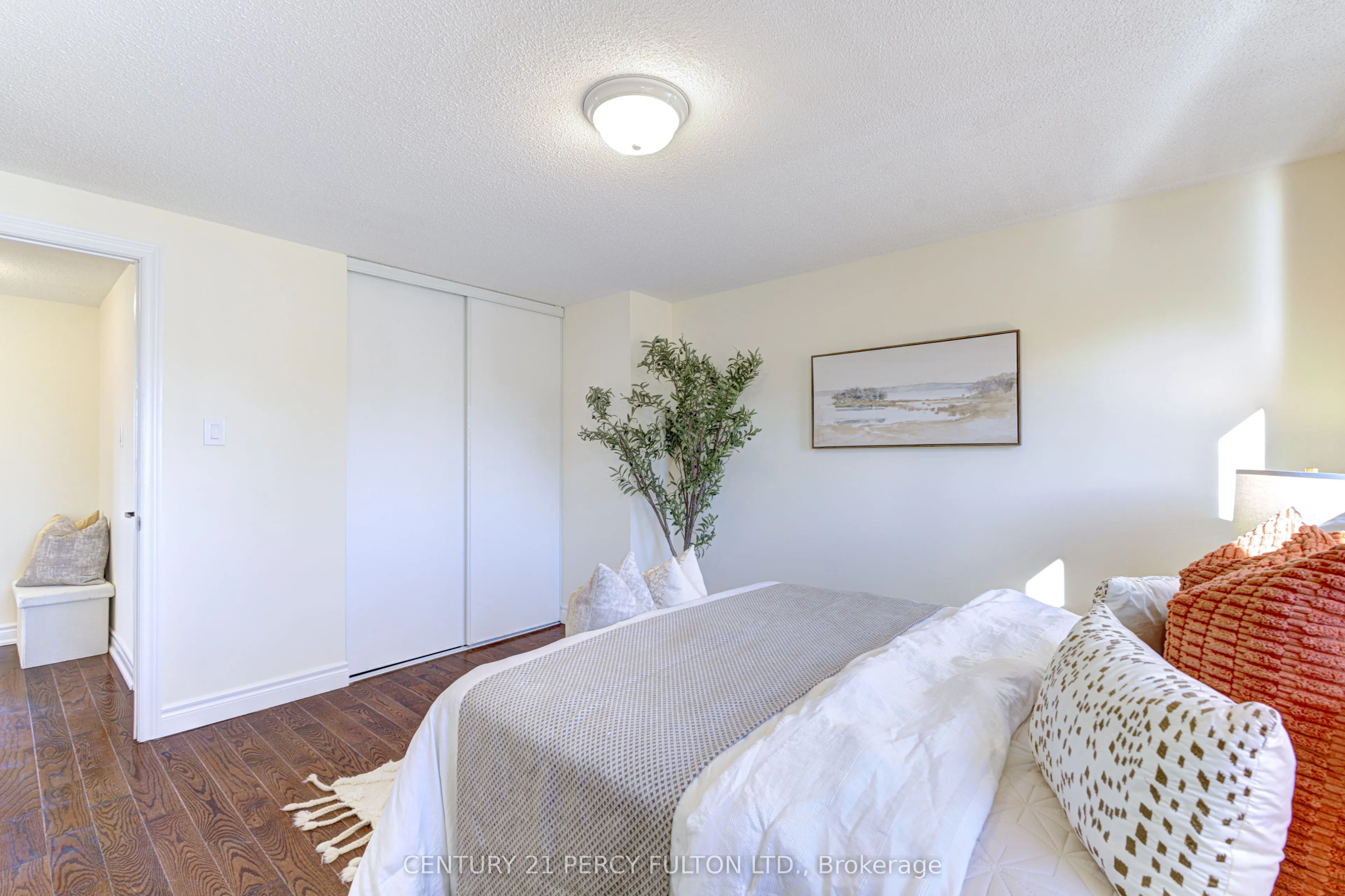 105 Clements Road W